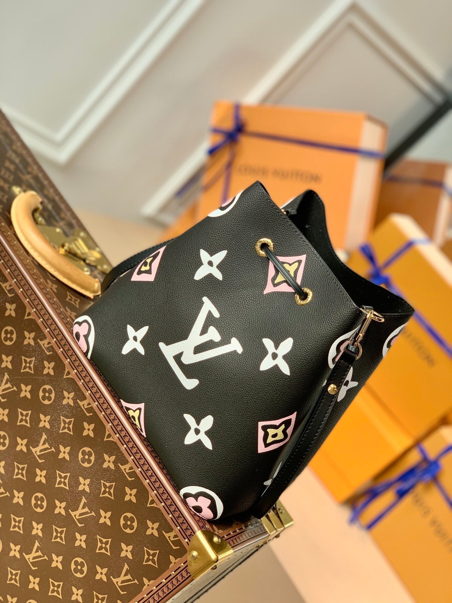 M45821 BLACK Néonoé mm Shoulder bucket bag Jungle Monogram