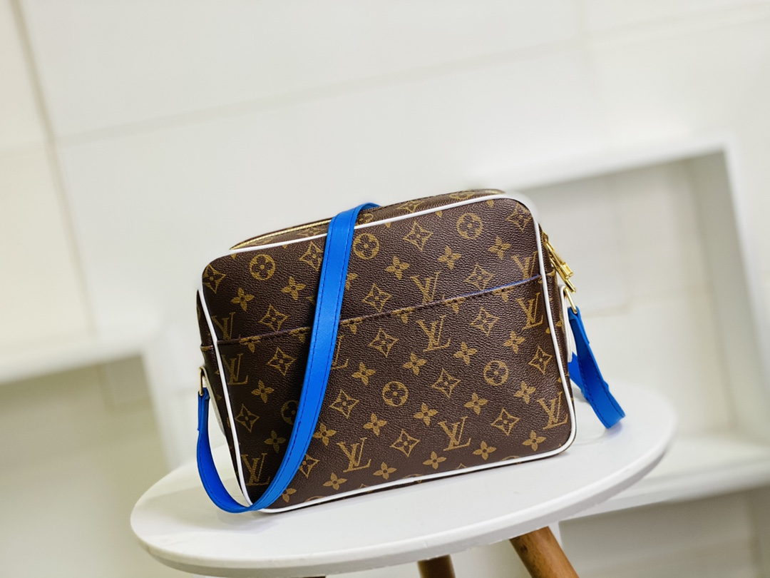 Elite Carryalls