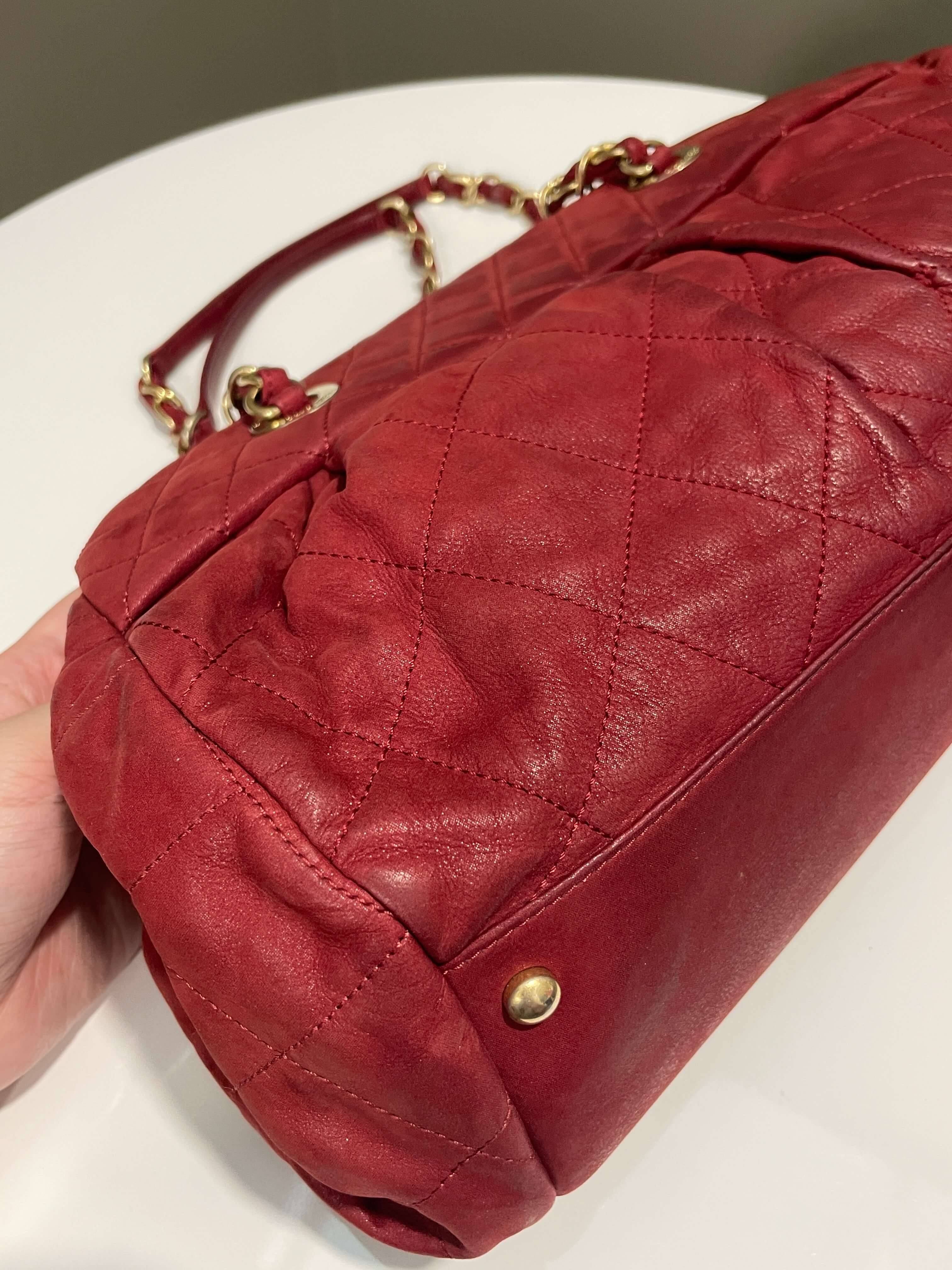 Chanel Cc Quilted Chain Shoulder Bag Red Calfskin