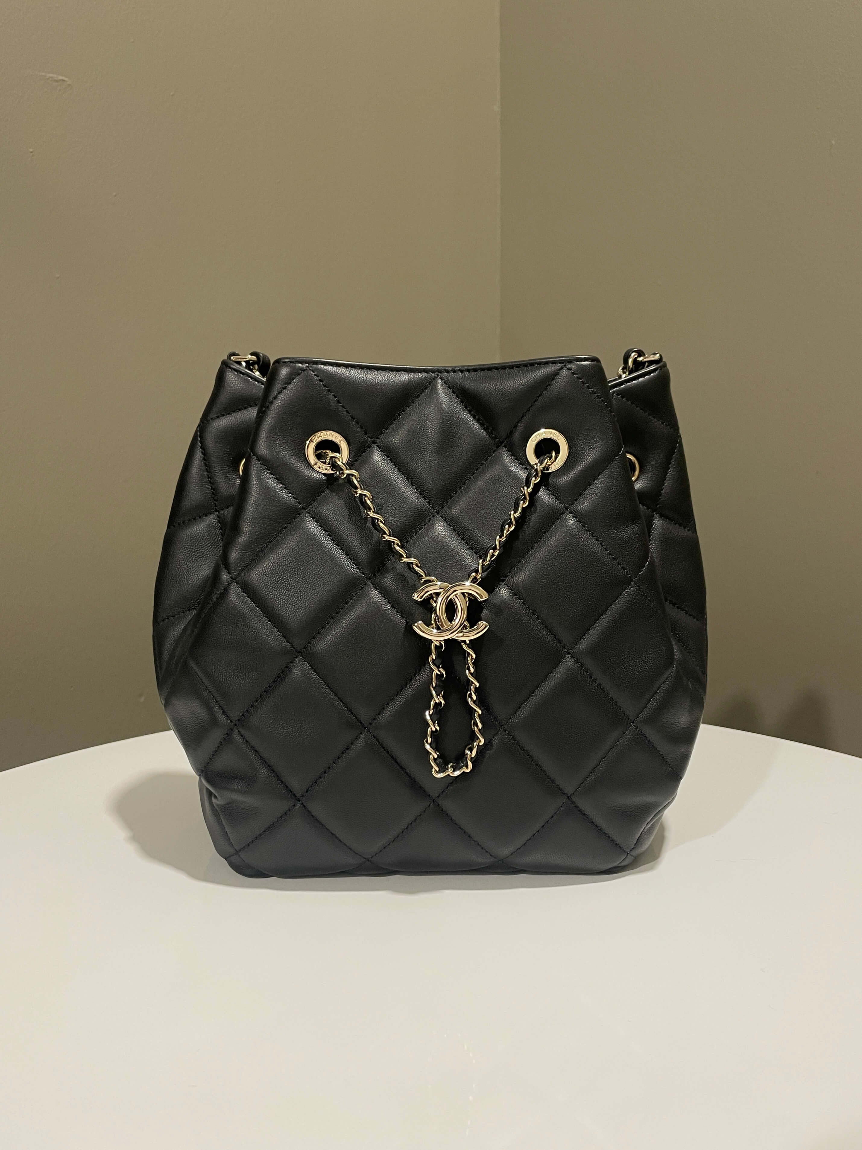 Chanel Quilted Cc Drawstring Bucket Shoulder Bag Black Lambskin