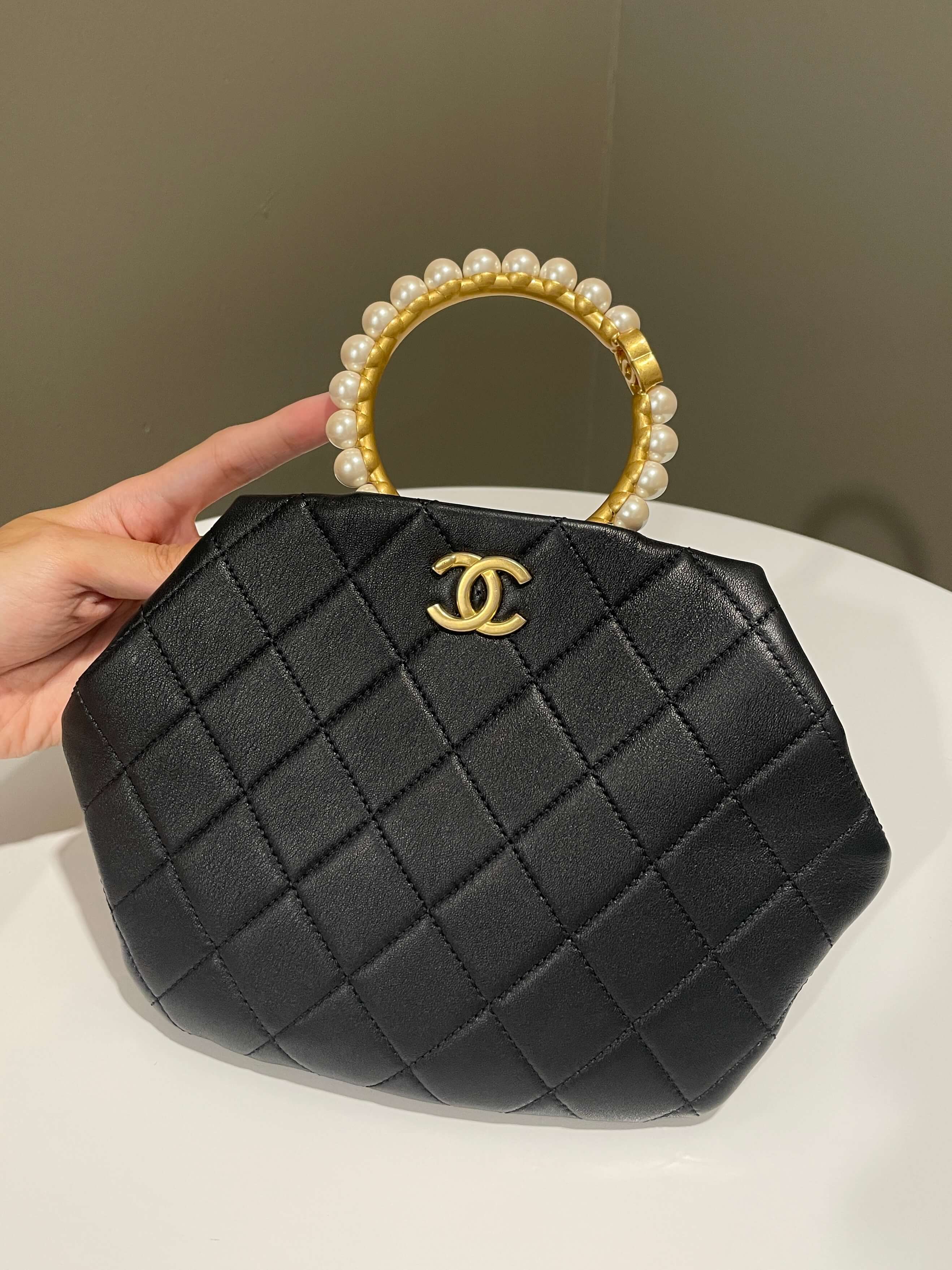 Chanel Quilted Cc Pearl Crown Clutch Bag Black Lambskin