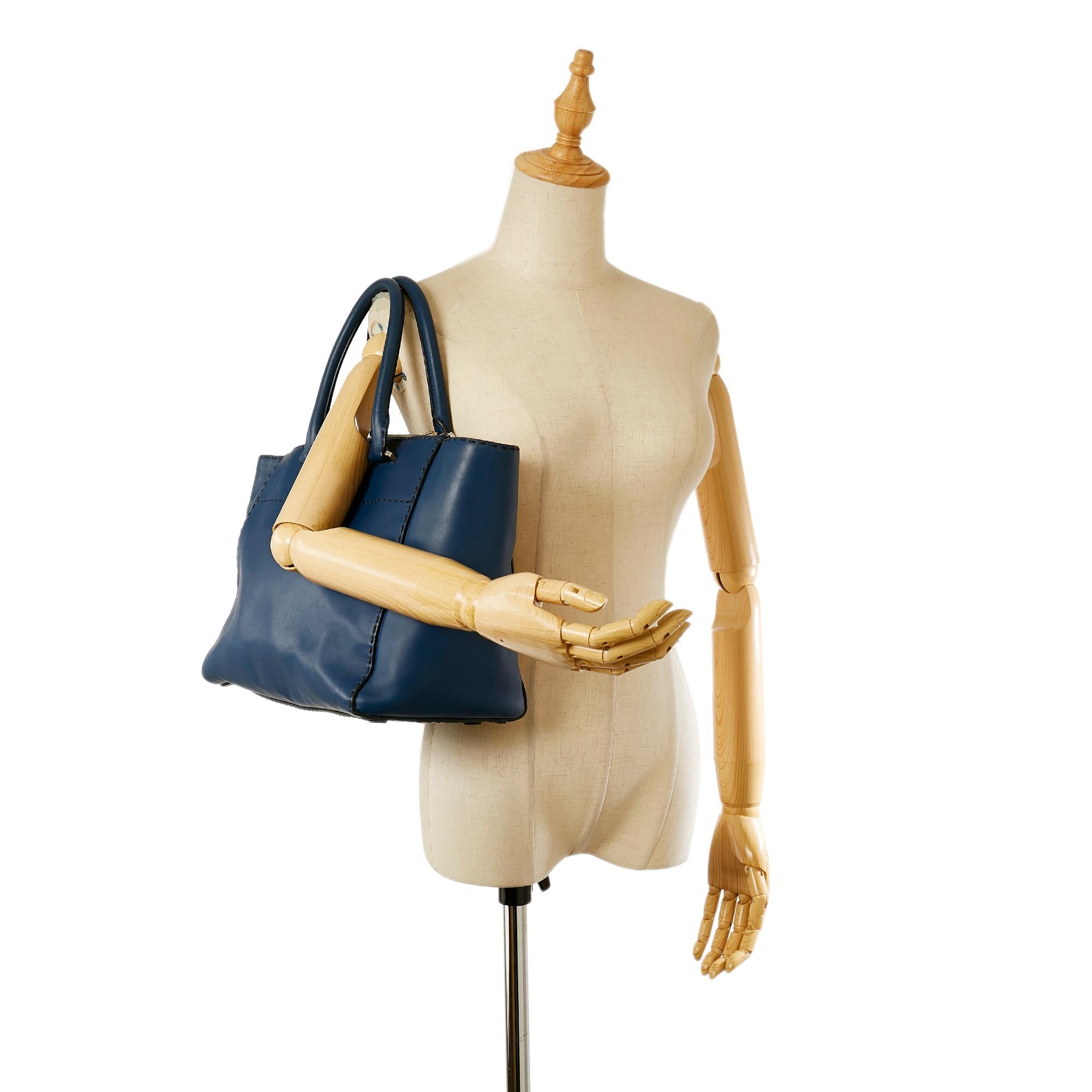 Prada Caflskin Stitched Tote Bag (SHG-23376)