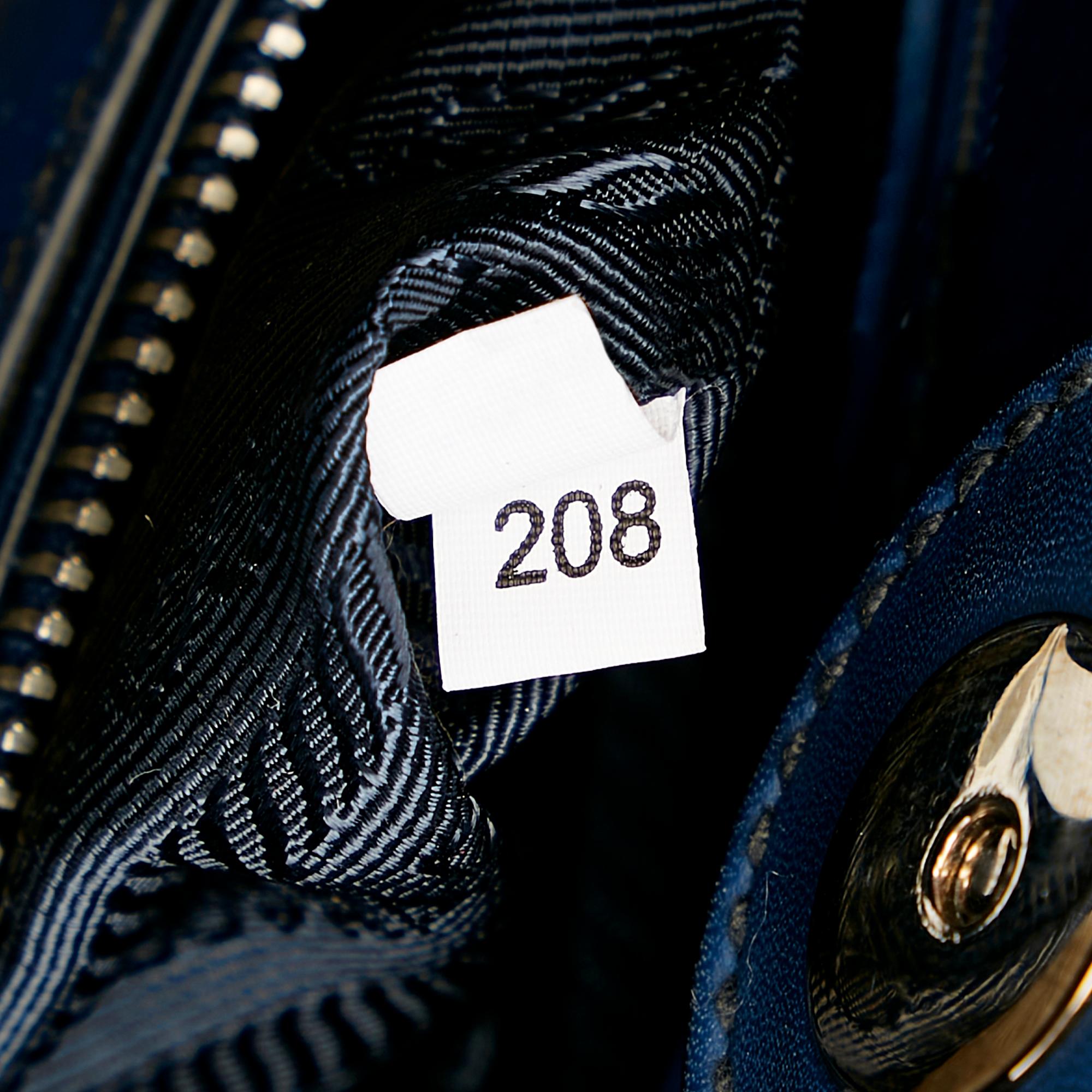 Prada Caflskin Stitched Tote Bag (SHG-31935)
