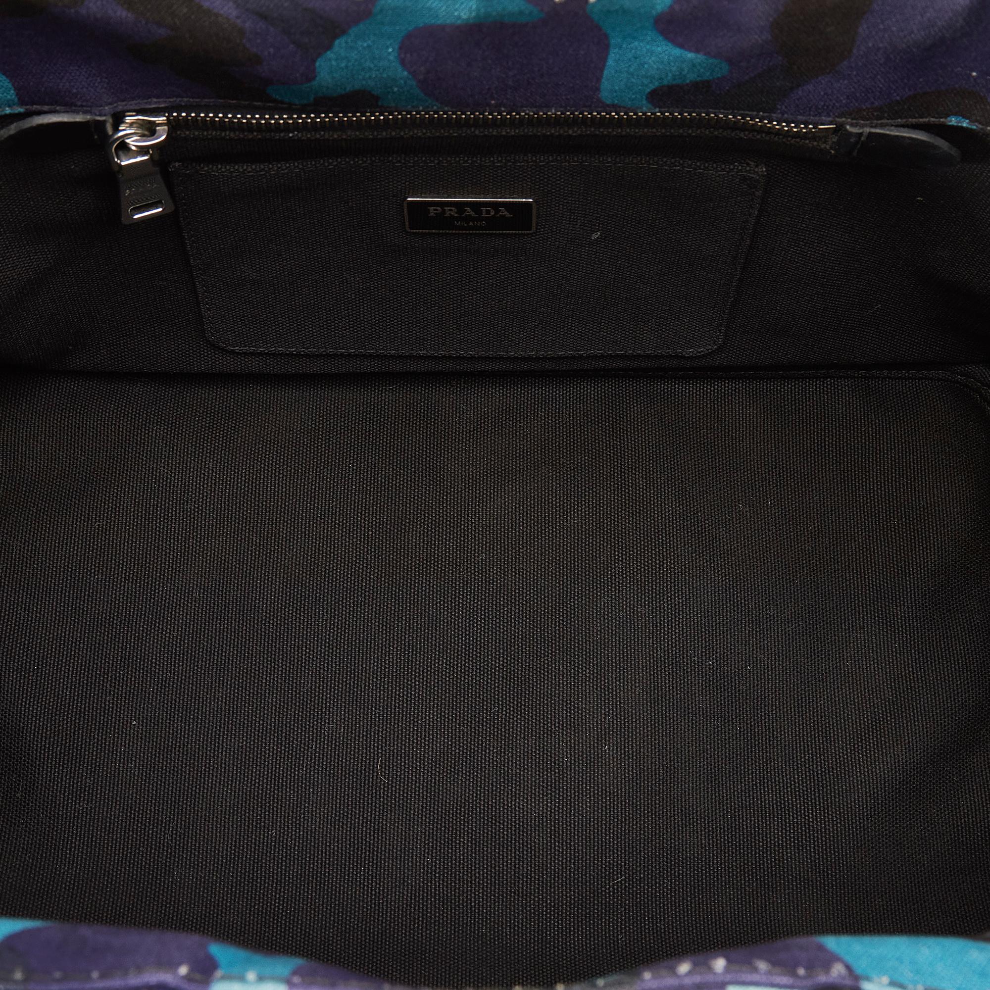 Prada Canapa Camouflage Tote (SHG-vdmFwq)