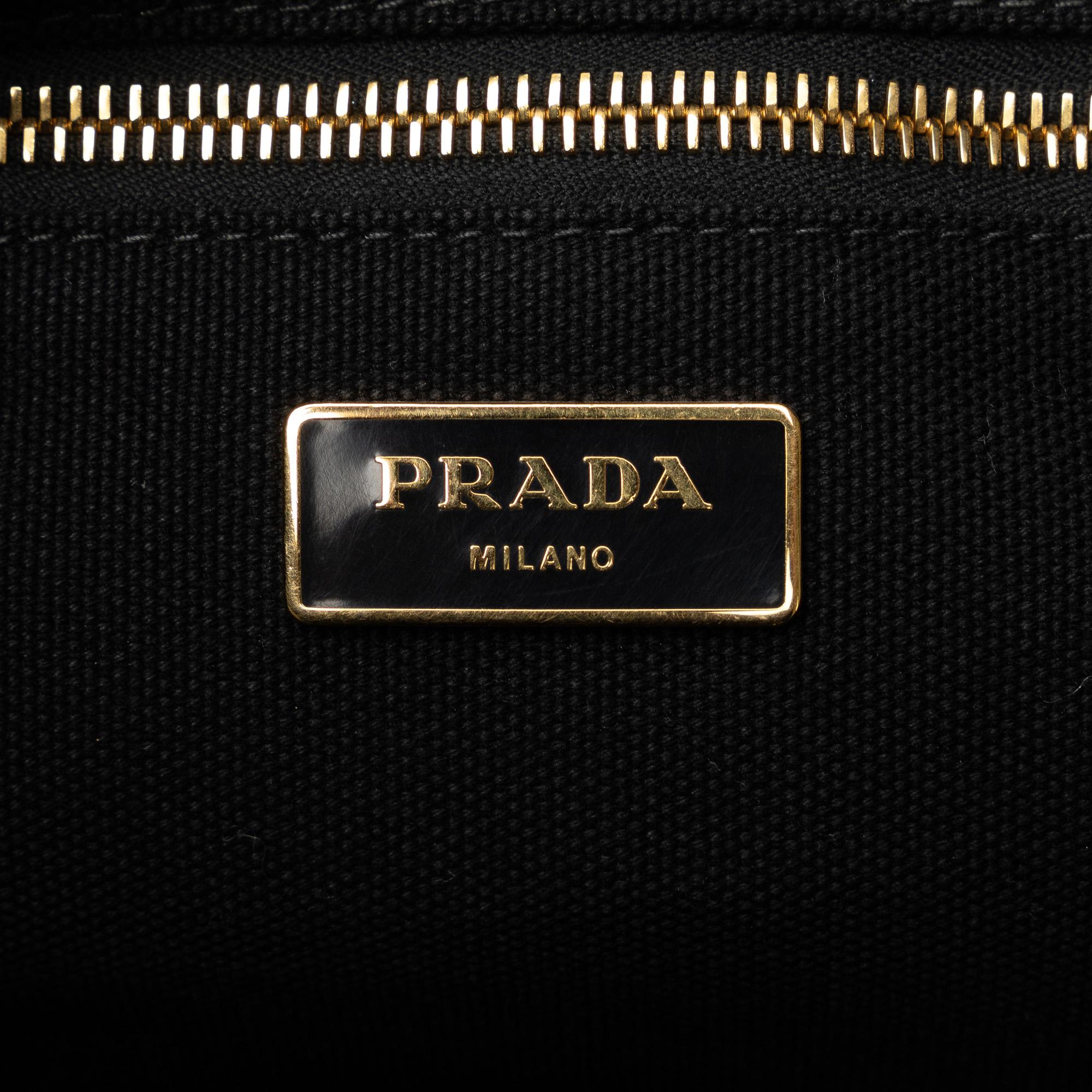 Prada Canapa Camouflage Tote (SHG-jofzGx)