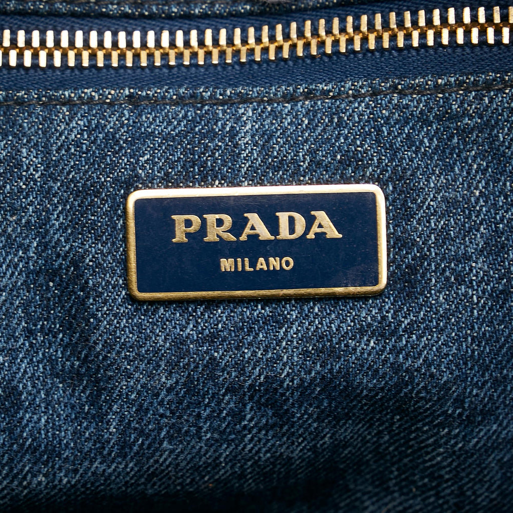 Prada Canapa Logo Tote (SHG-vjdrB1)