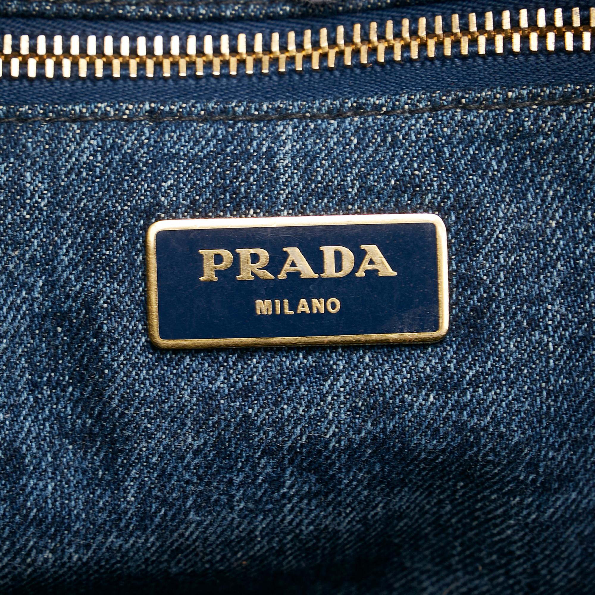 Prada Canapa Logo Tote (SHG-vjdrB1)