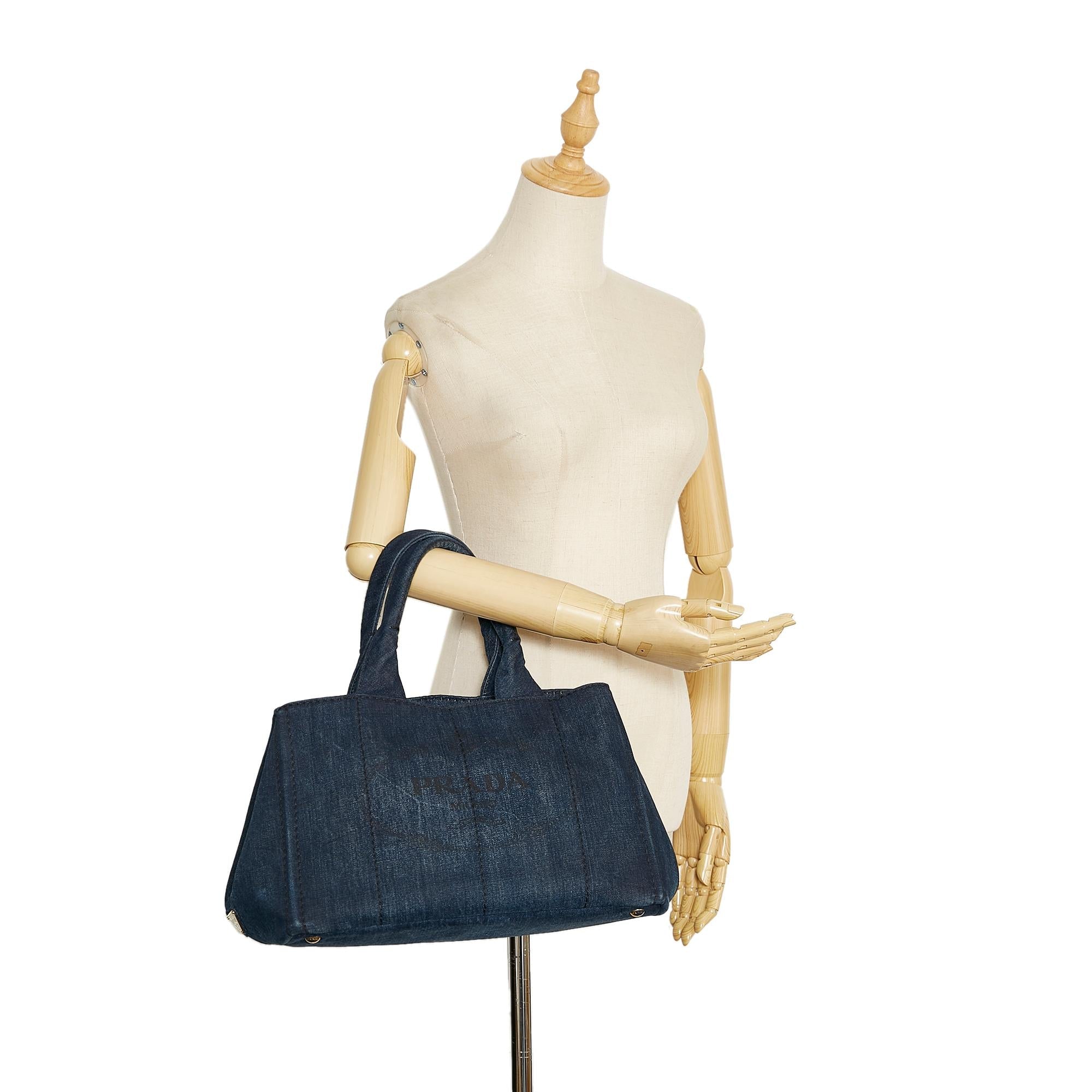 Prada Canapa Logo Tote (SHG-vjdrB1)