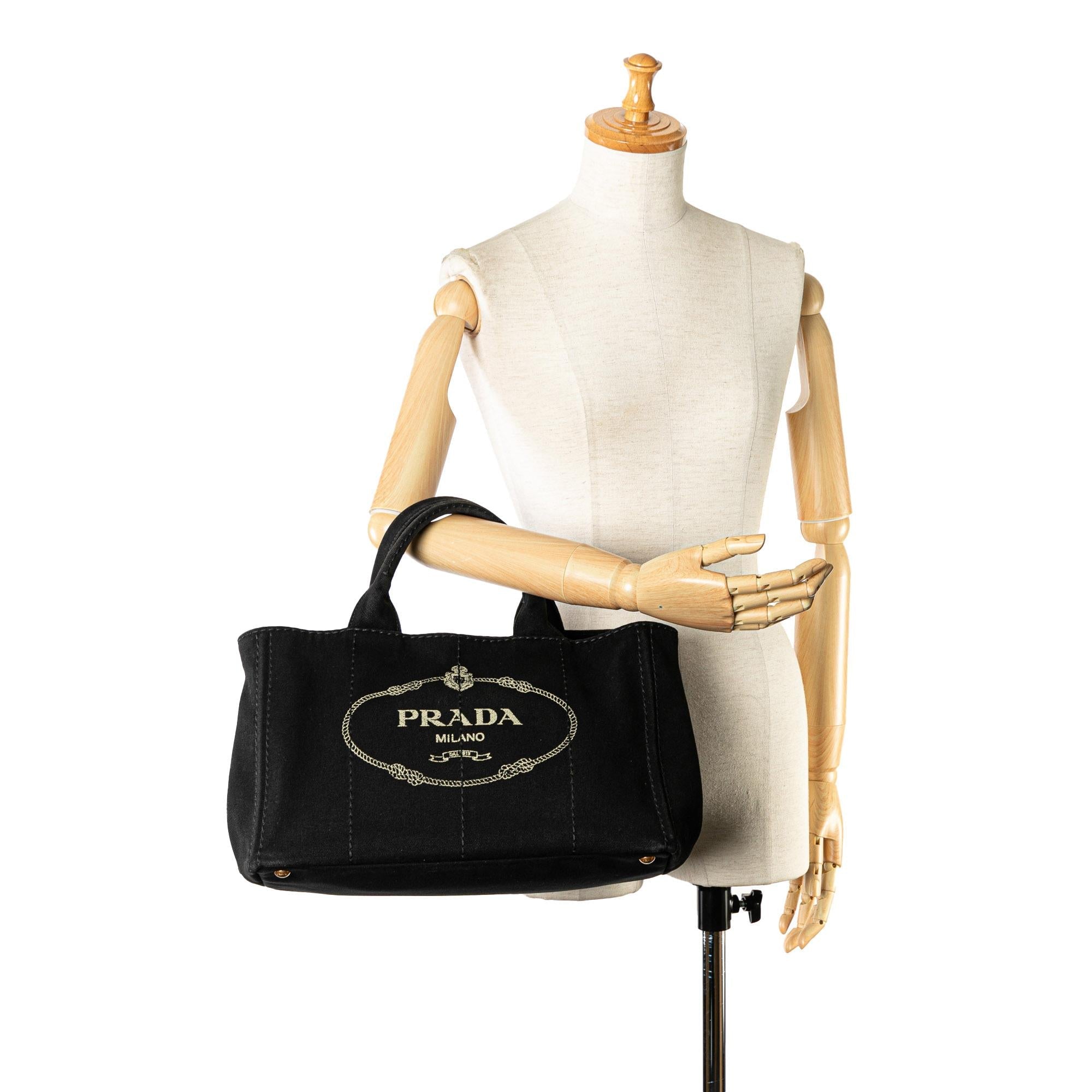 Prada Canapa Logo Tote (SHG-JkQ43L)