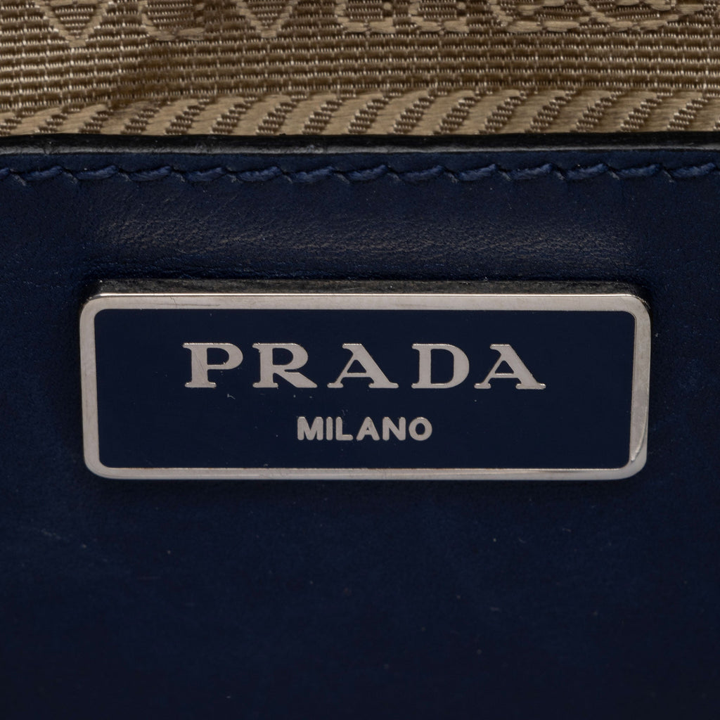 Prada Canvas Calfskin Stitch City Tote (SHF-FzLXxK)