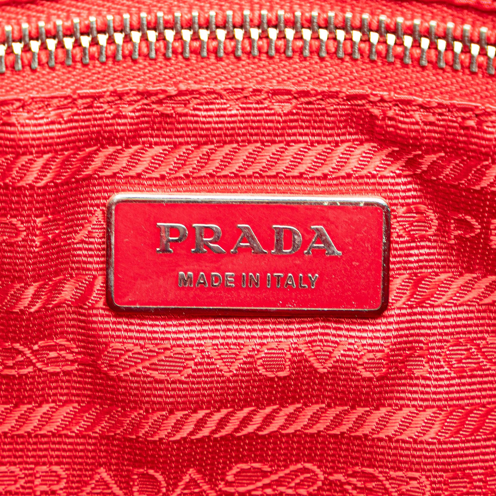 Prada Canvas Tote (SHG-LJp1nG)