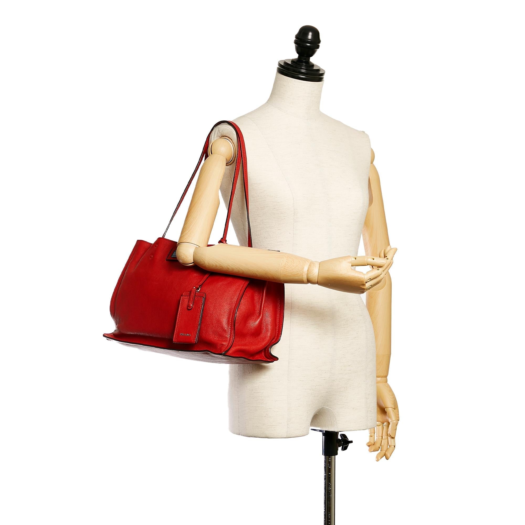Prada Etiquette Leather Tote Bag (SHG-29029)