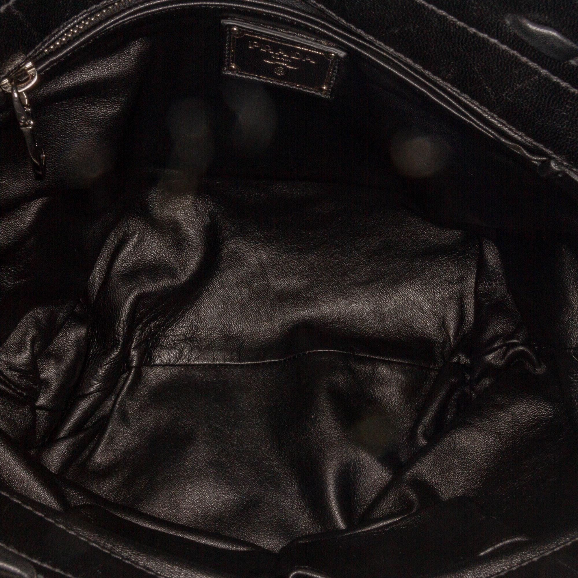 Prada Knit Nappa Tote Bag (SHG-LDYbvr)