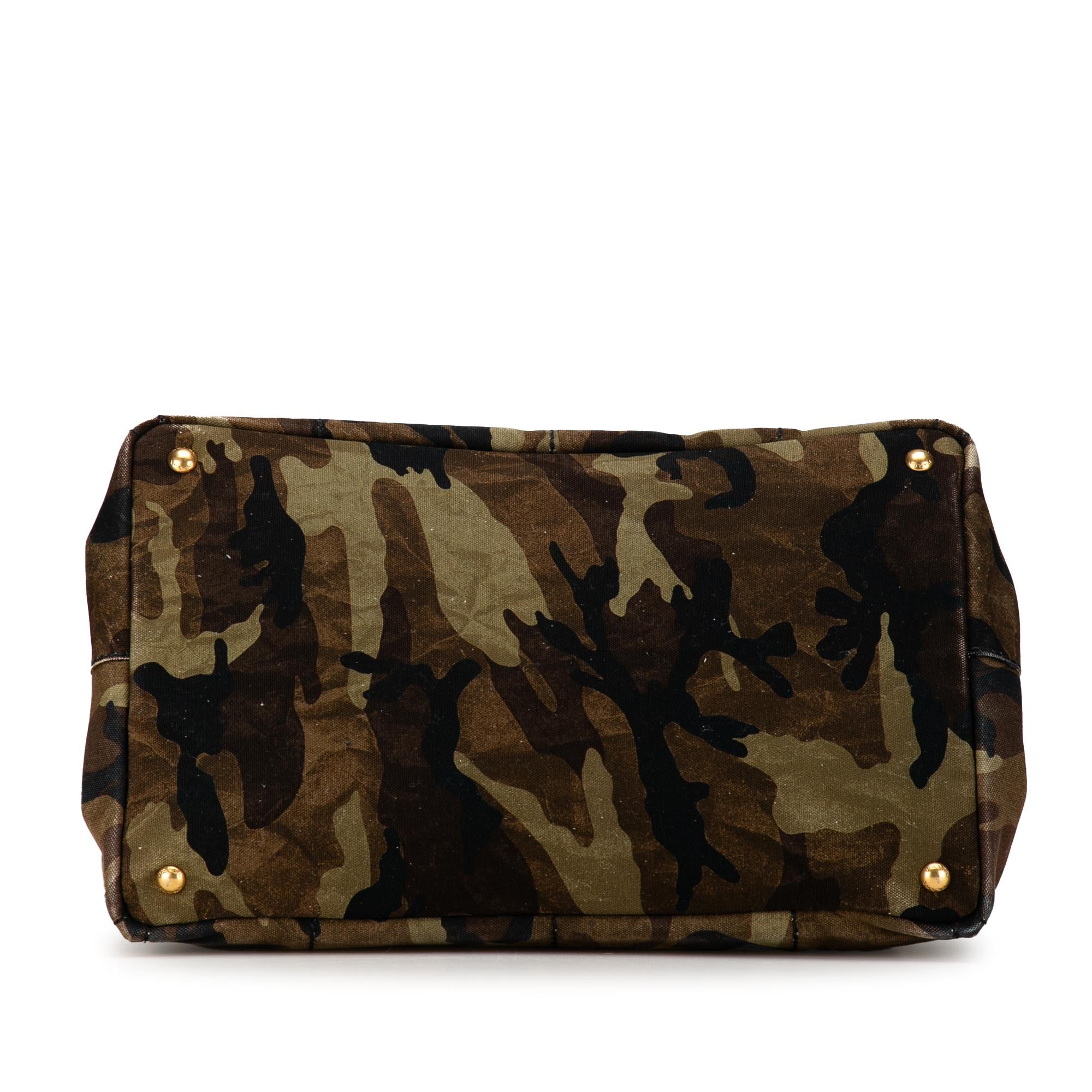 Prada Large Camouflage Stampata Canapa Tote (SHG-BOAIpk)