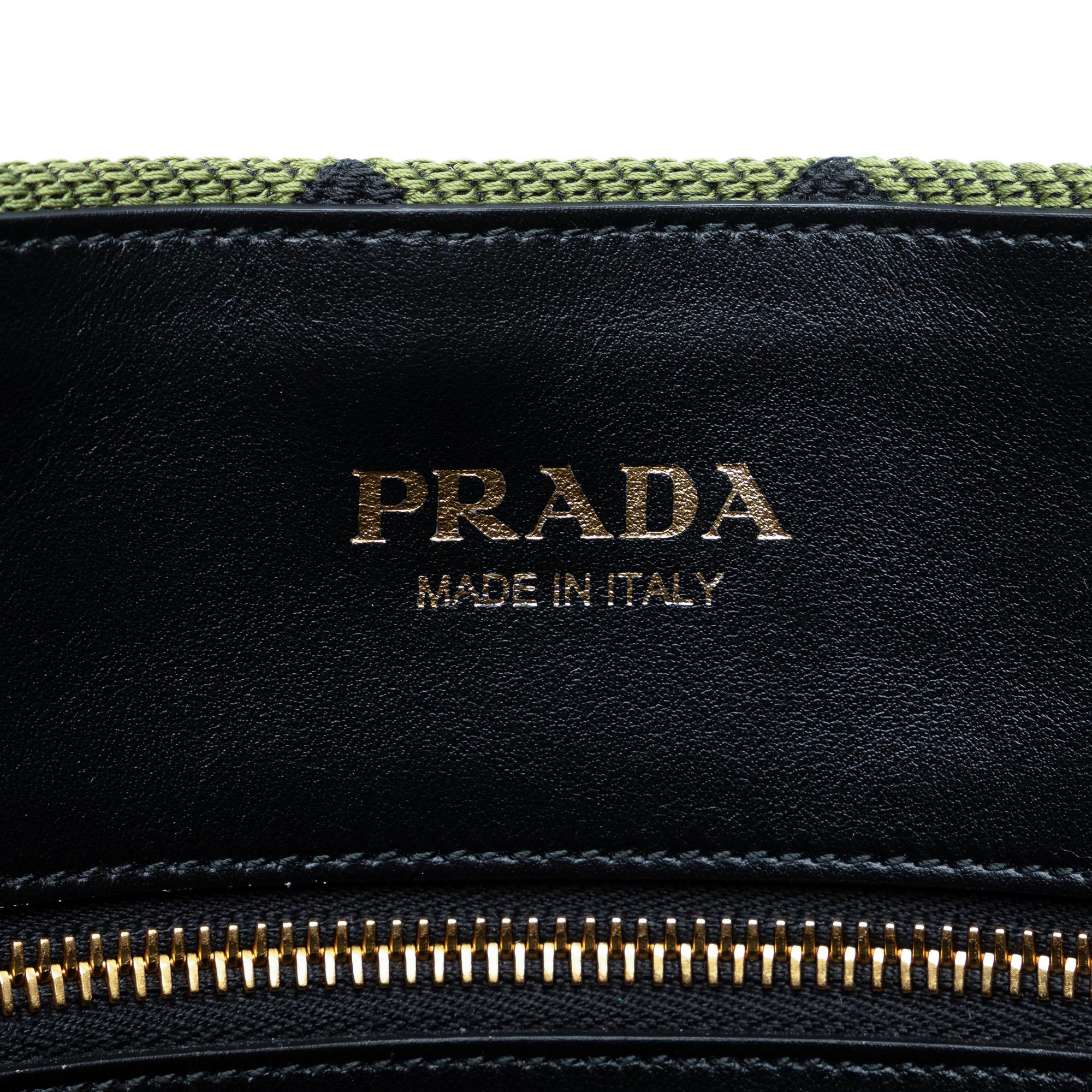 Prada Large Triangolo Jacquard Symbole Tote (SHG-YpY2Cg)
