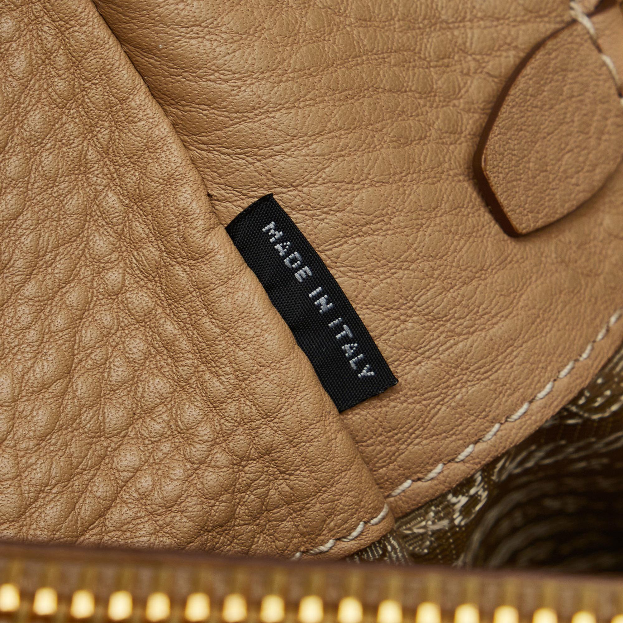 Prada Large Vitello Daino Double Zip Tote (SHG-kIo0pE)