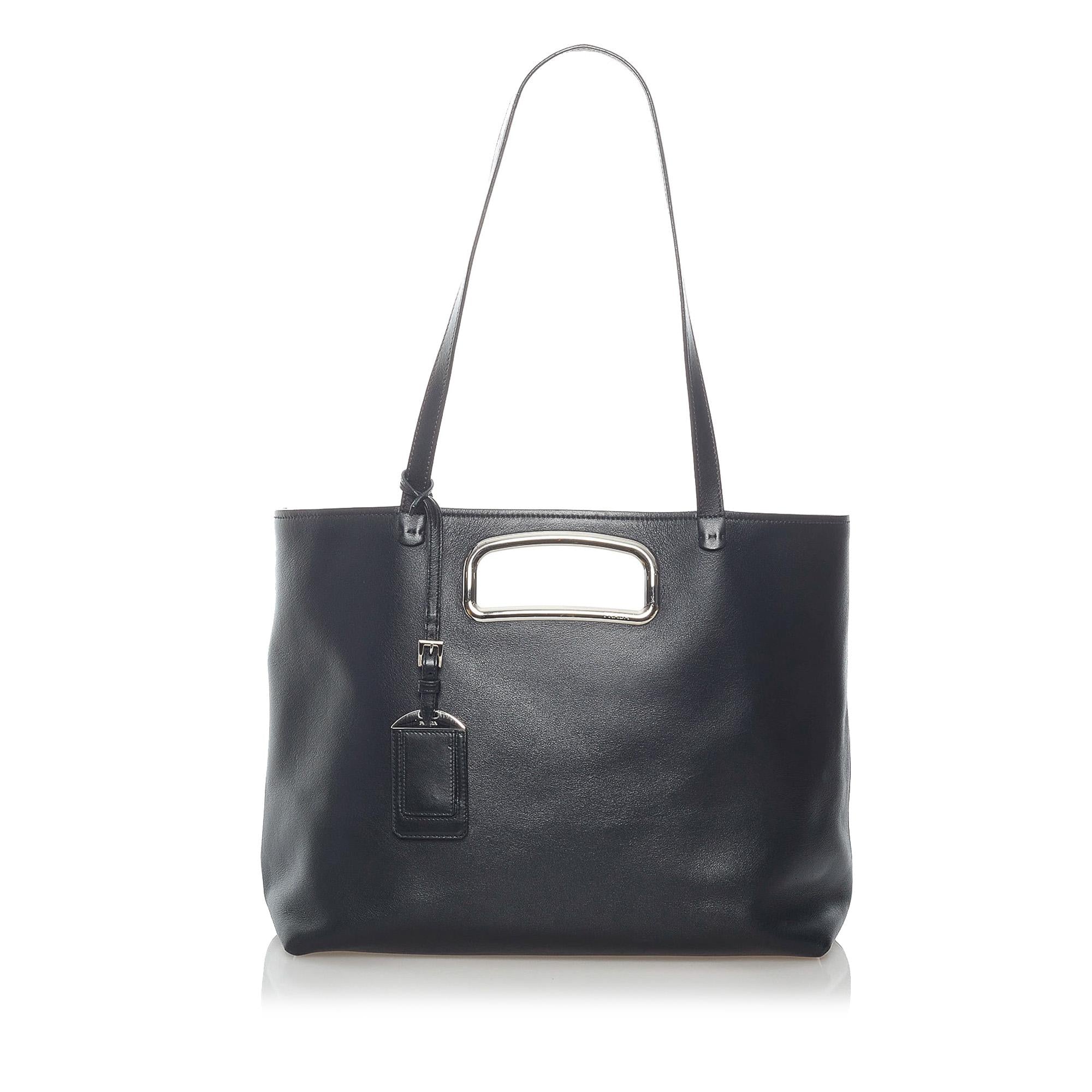 Prada Leather Tote Bag (SHG-31485)