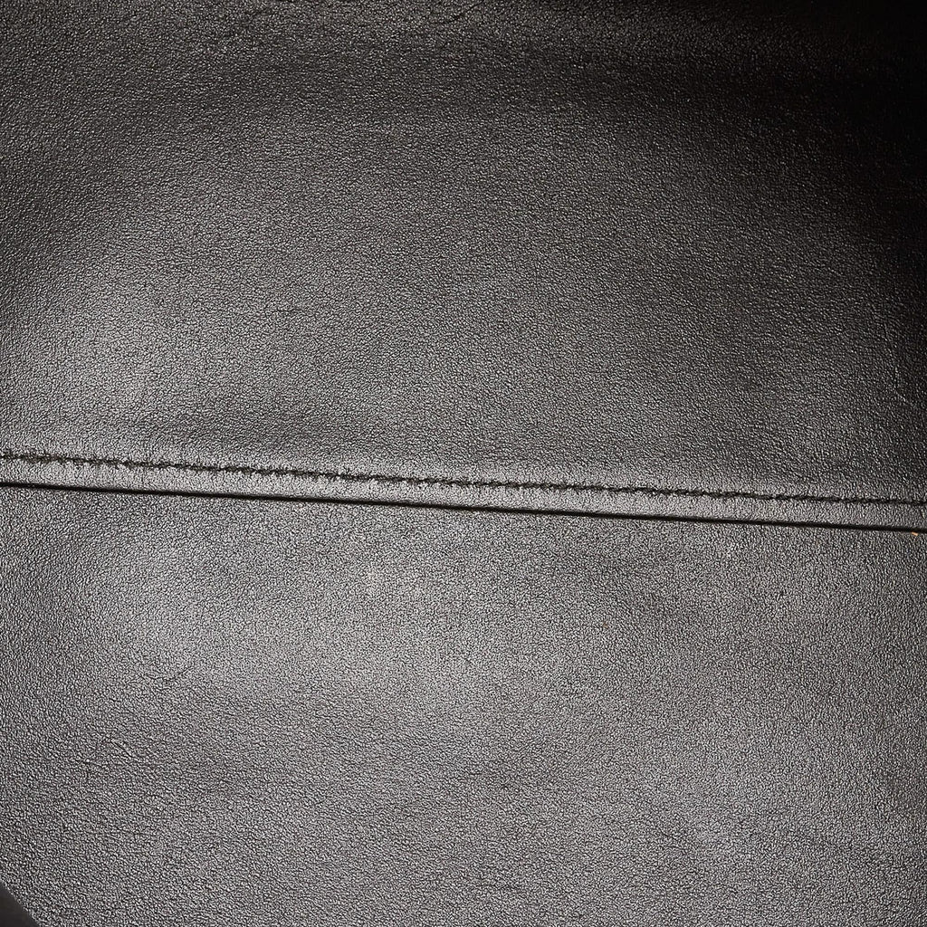 Prada Leather Tote Bag (SHG-31485)