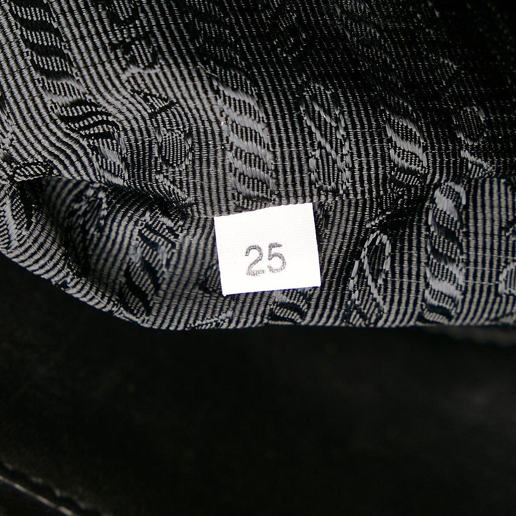 Prada Leather Tote Bag (SHG-32280)