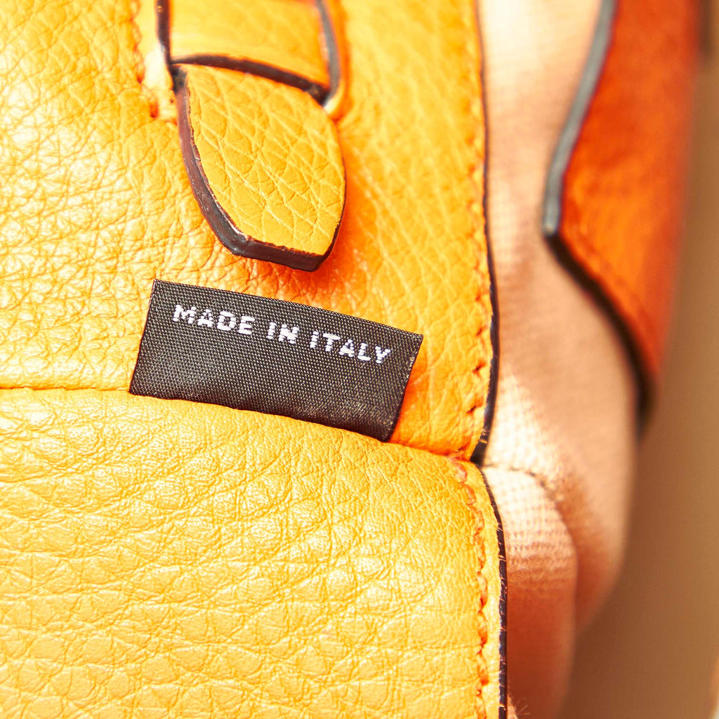 Prada Leather Tote Bag (SHG-32355)