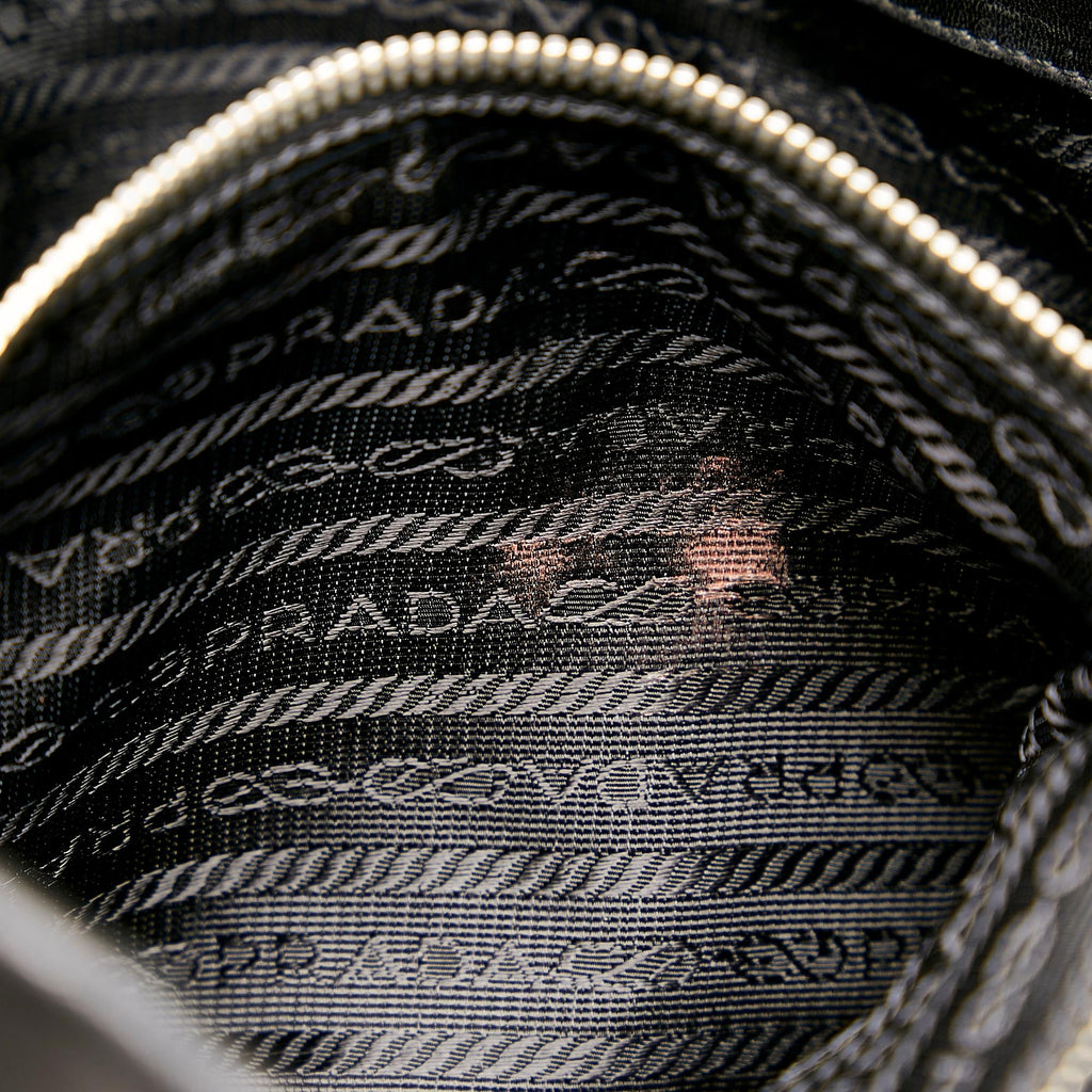 Prada Leather Tote Bag (SHG-32970)