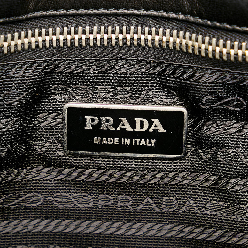 Prada Leather Tote Bag (SHG-32970)