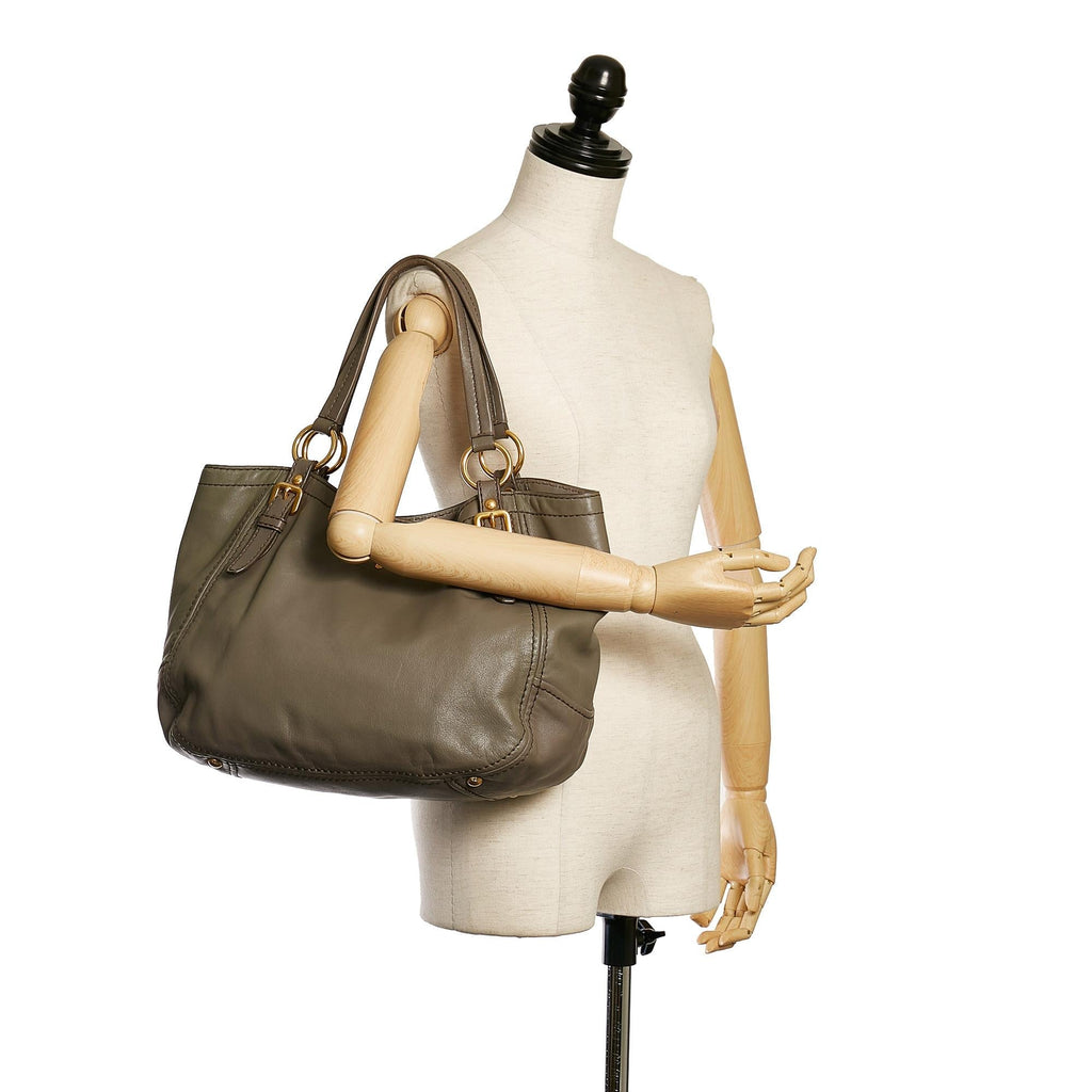 Prada Leather Tote Bag (SHG-33663)