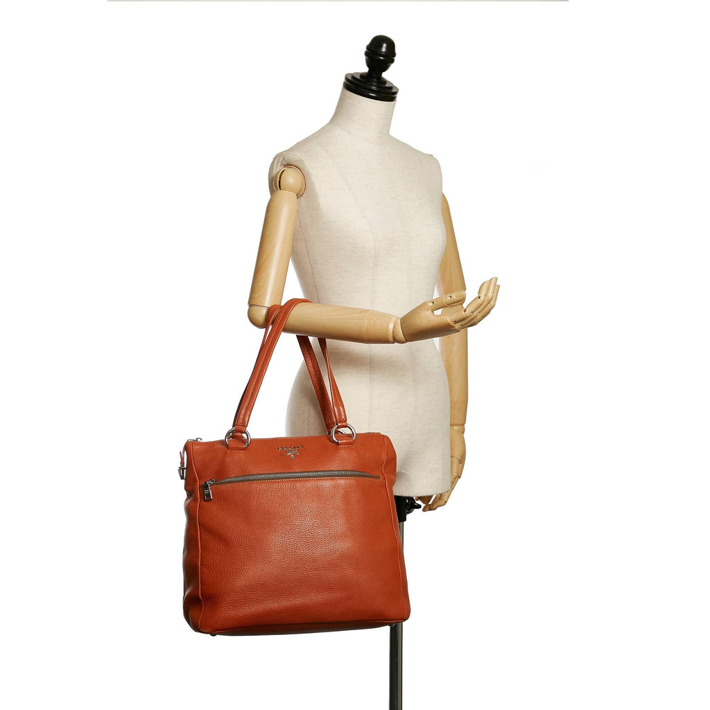 Prada Leather Tote Bag (SHG-34123)