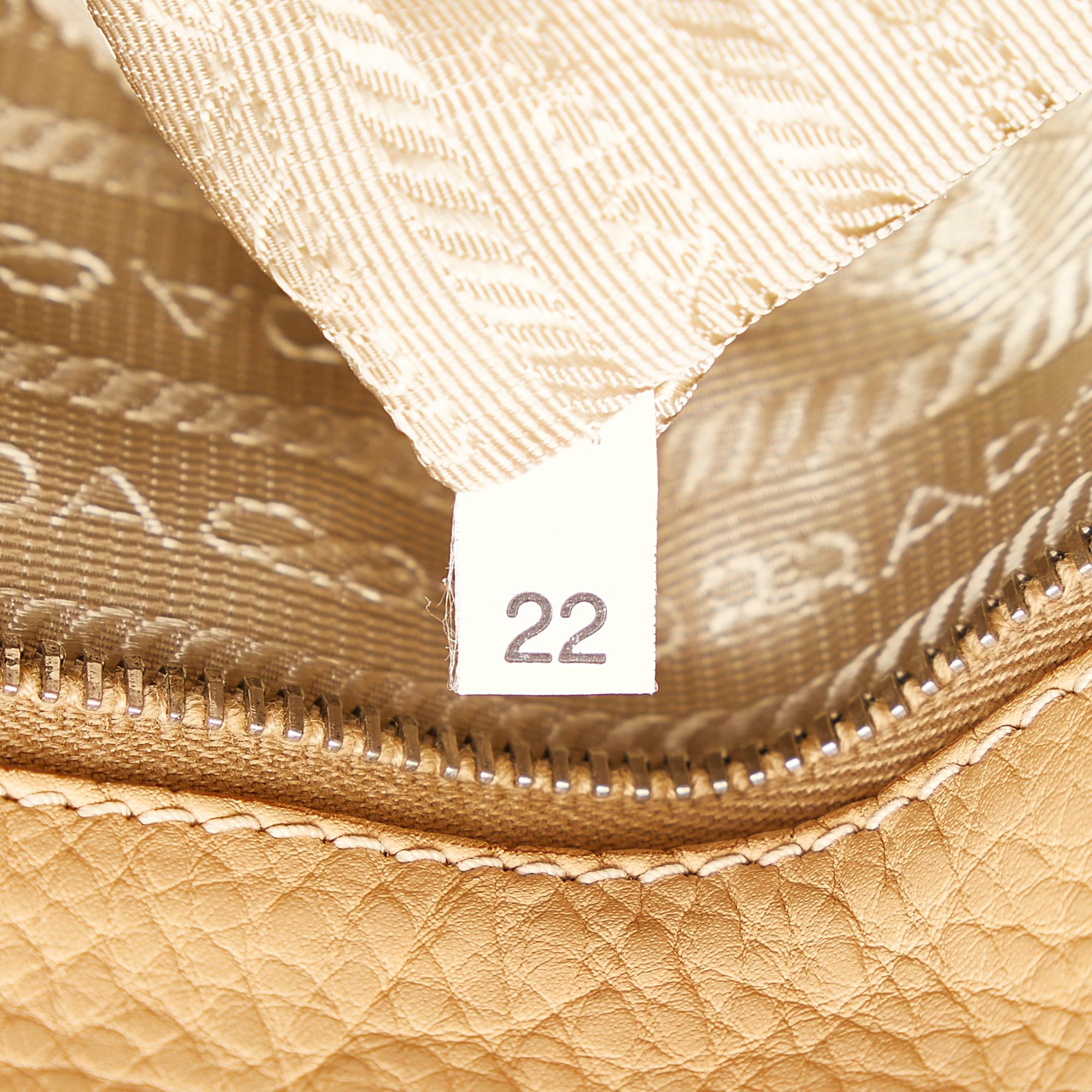 Prada Leather Tote Bag (SHG-34970)