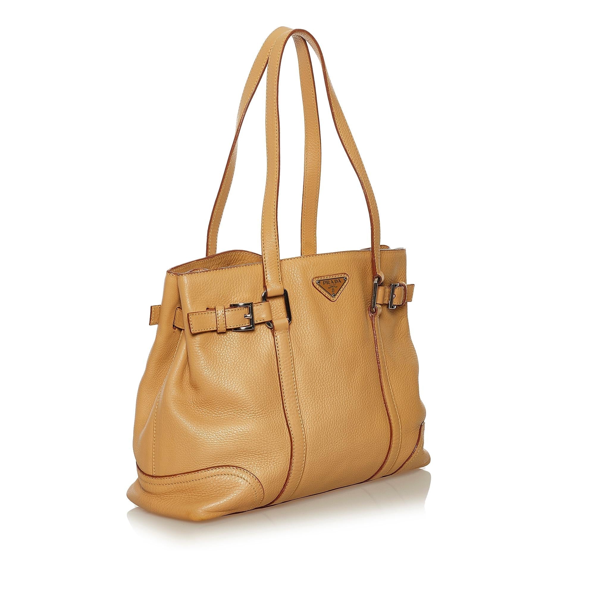 Prada Leather Tote Bag (SHG-34970)