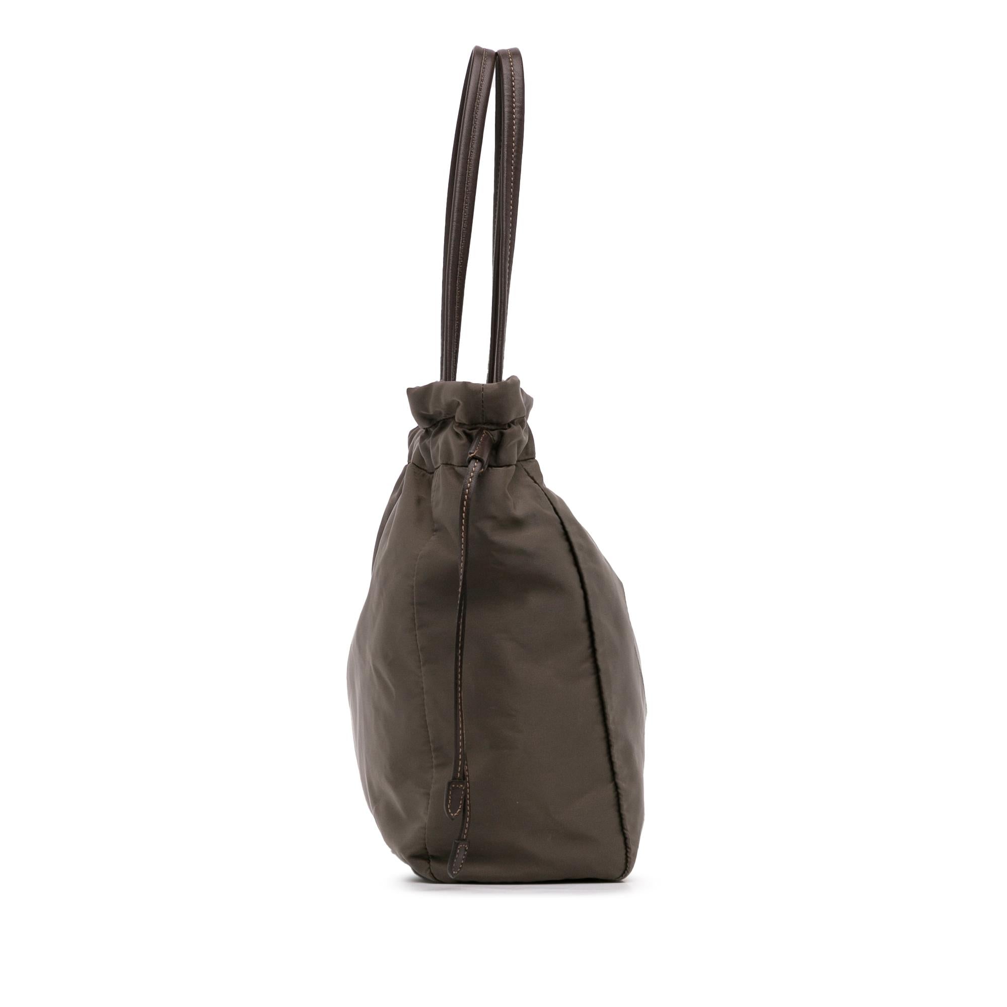 Prada Logo Tessuto Drawstring Tote Bag (SHG-iYPFwY)