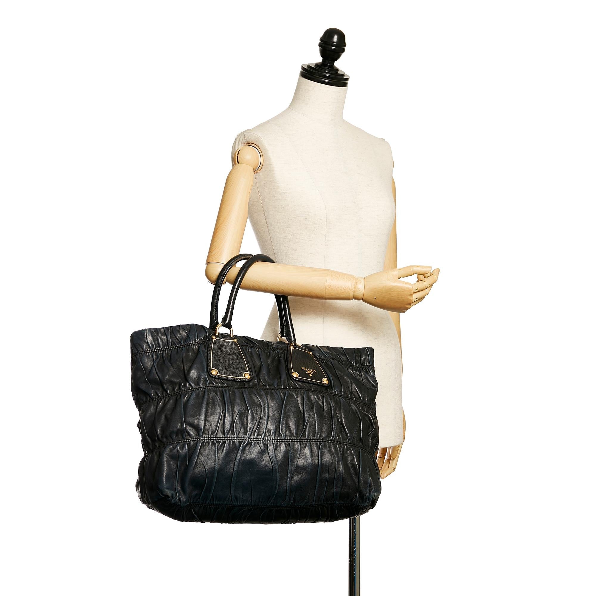 Prada Nappa Gaufre Tote Bag (SHG-29356)
