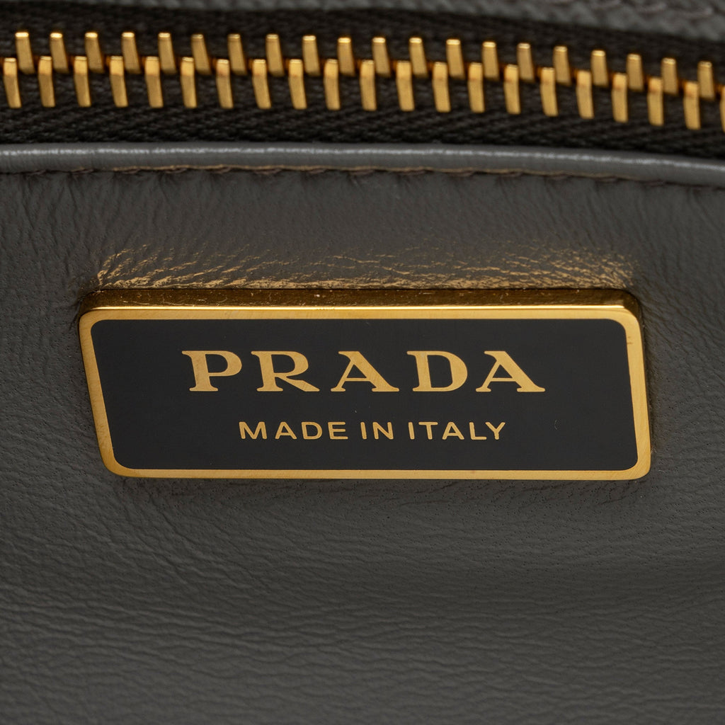 Prada Saffiano Ombre Lux Galleria Medium Tote (SHF-zz0GrF)