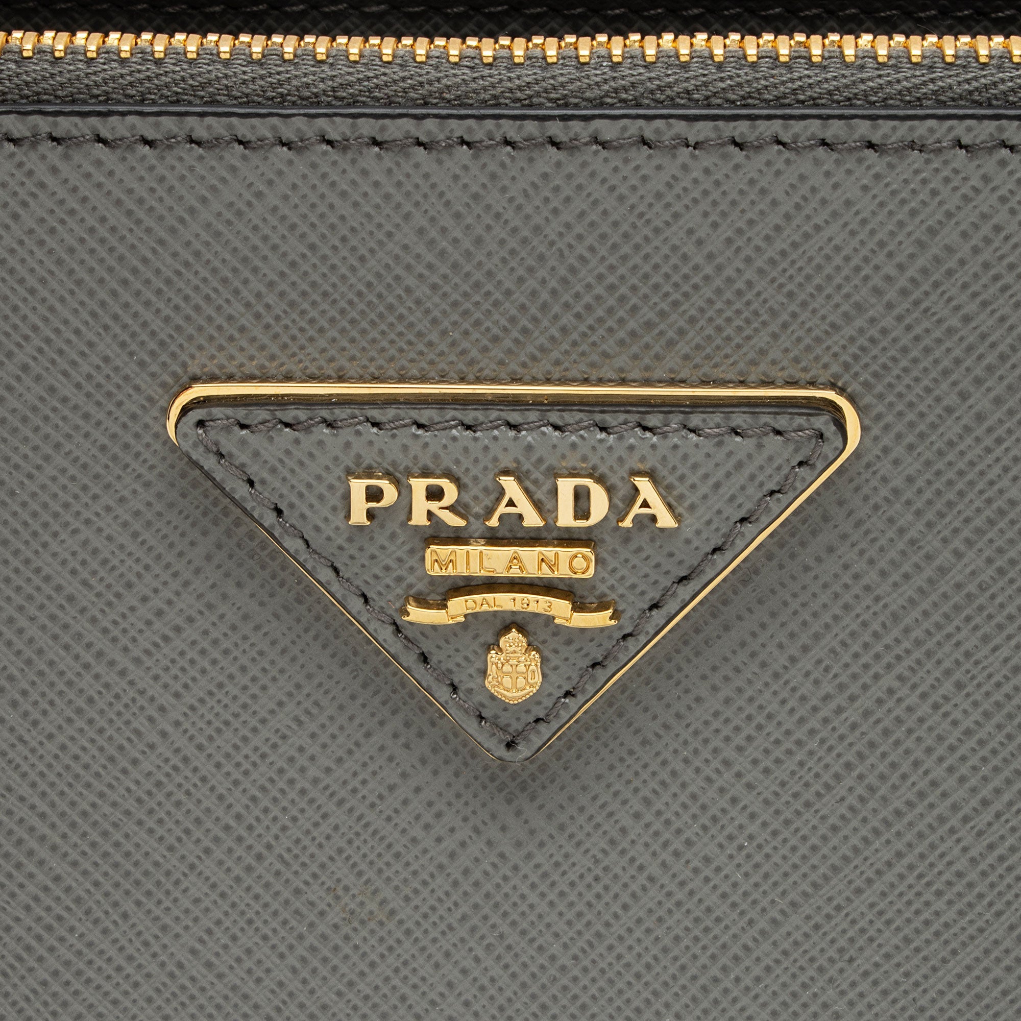 Prada Saffiano Ombre Lux Galleria Medium Tote (SHF-zz0GrF)