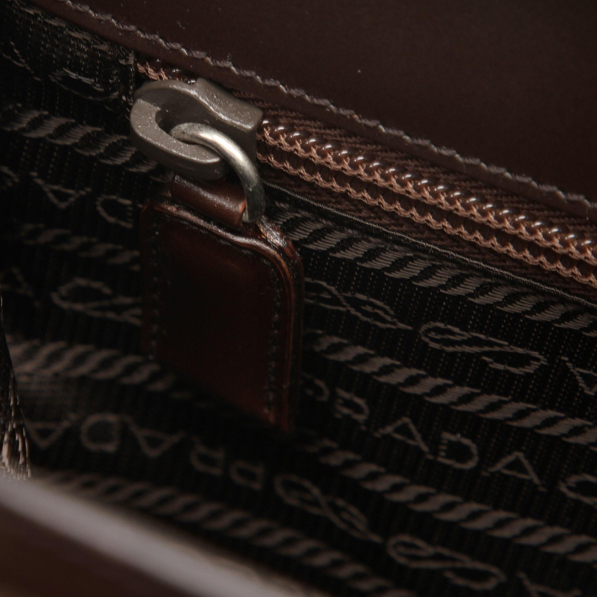 Prada Leather Tote (SHG-24024)