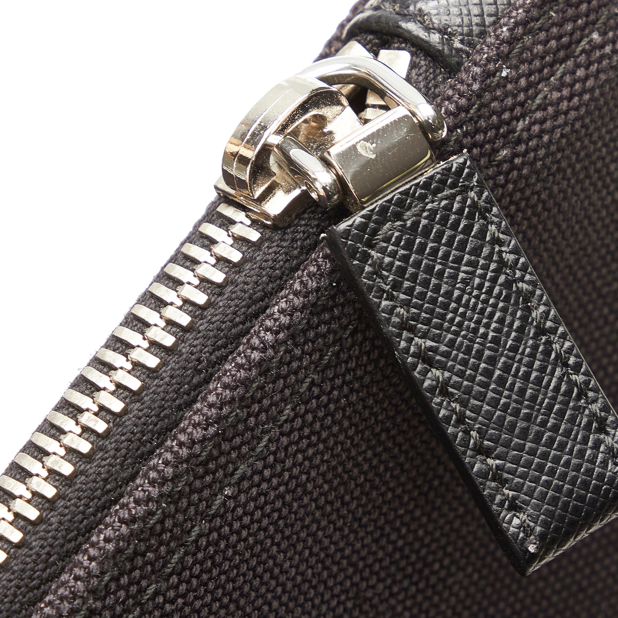 Prada Printed Canvas Tote Bag (SHG-34571)