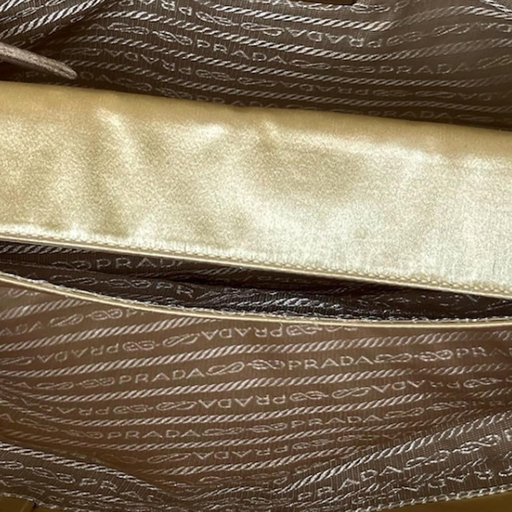 Prada Raso Catena Tote (SHG-oBRSDQ)