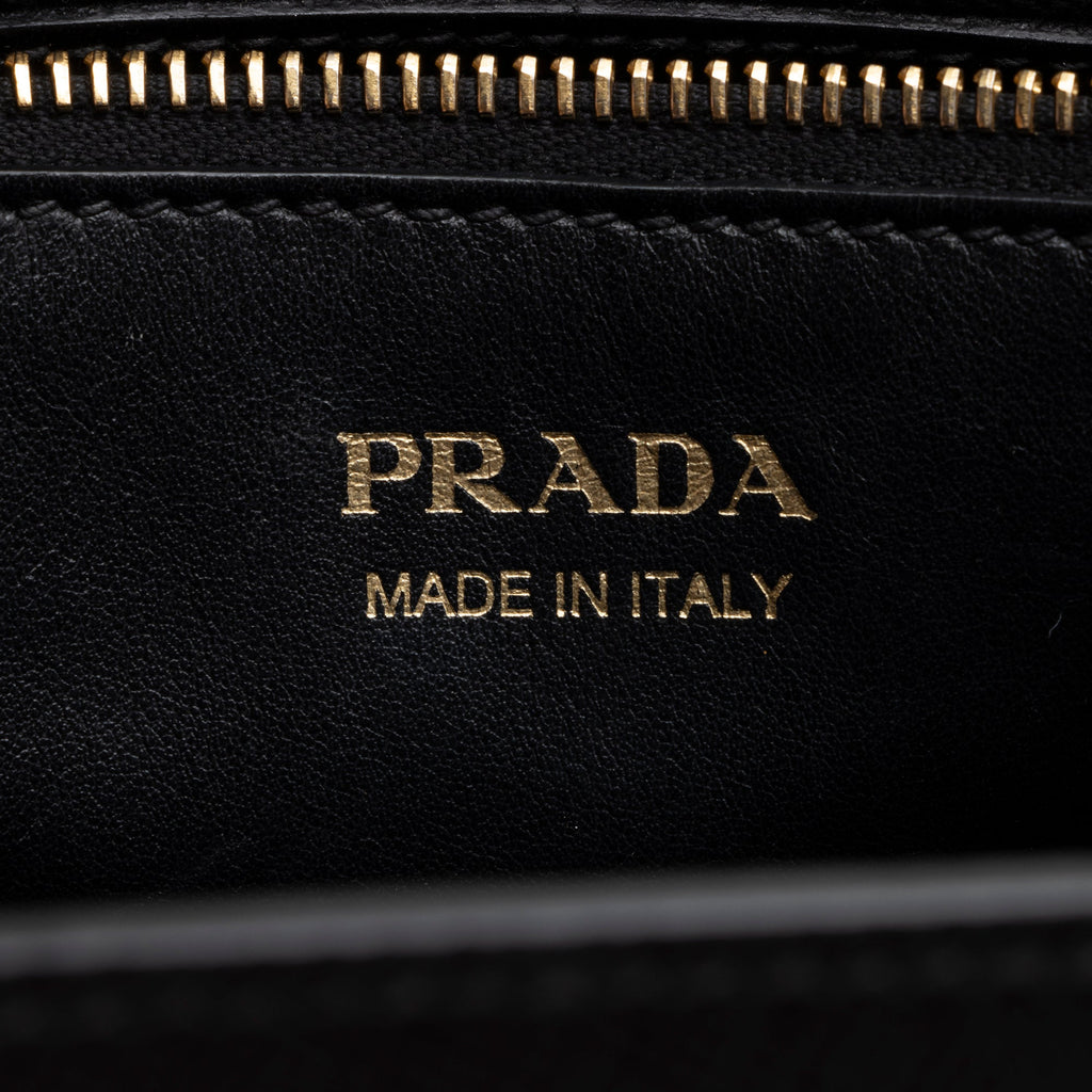 Prada Saffiano Cuir Leather Monochrome Small Tote (SHF-9NGmBJ)