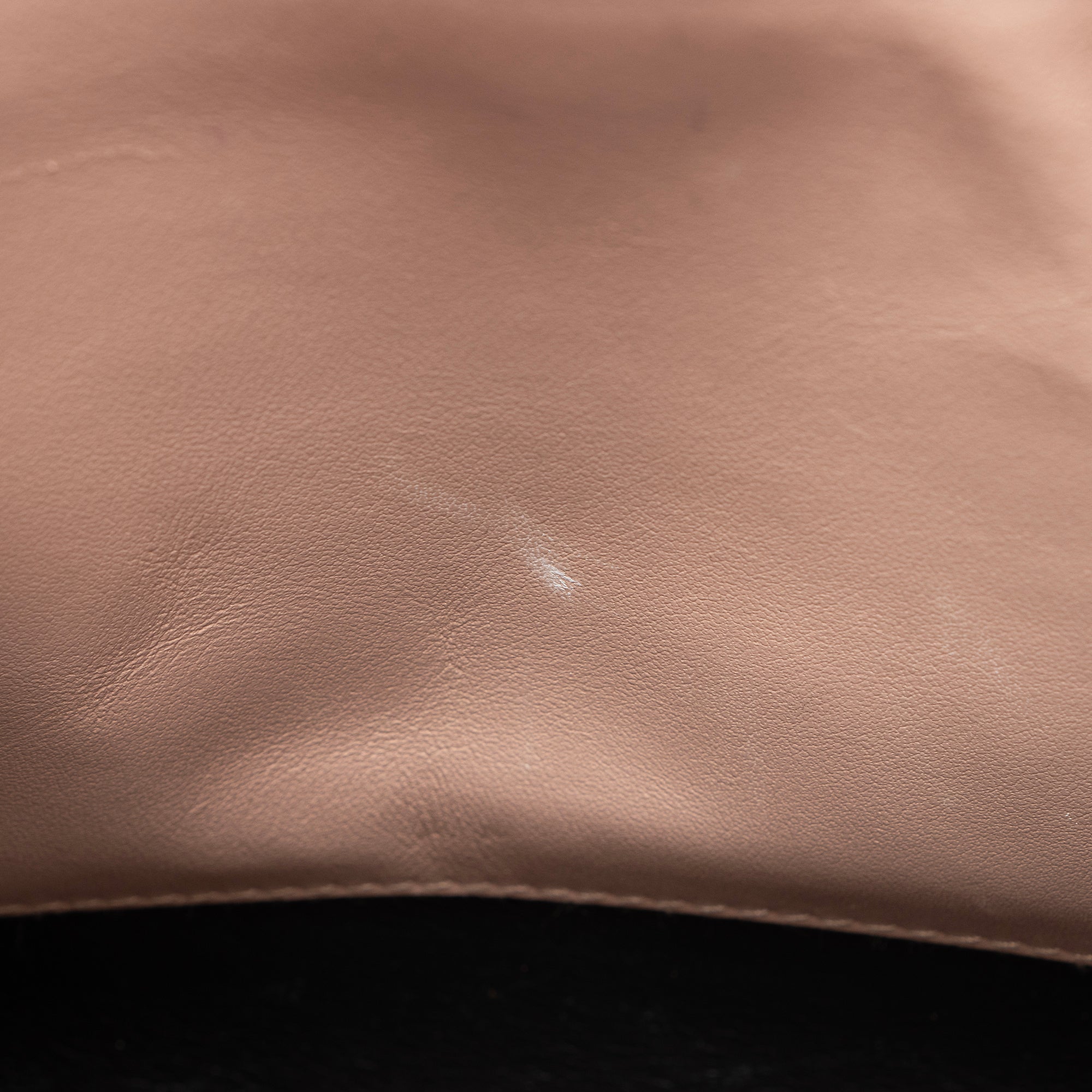 Prada Saffiano Cuir Leather Monochrome Tote (SHF-22650)