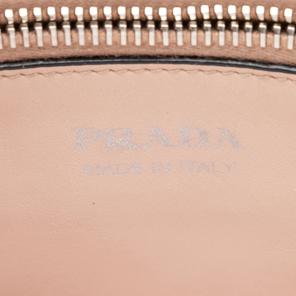 Prada Saffiano Cuir Leather Monochrome Tote (SHF-22650)