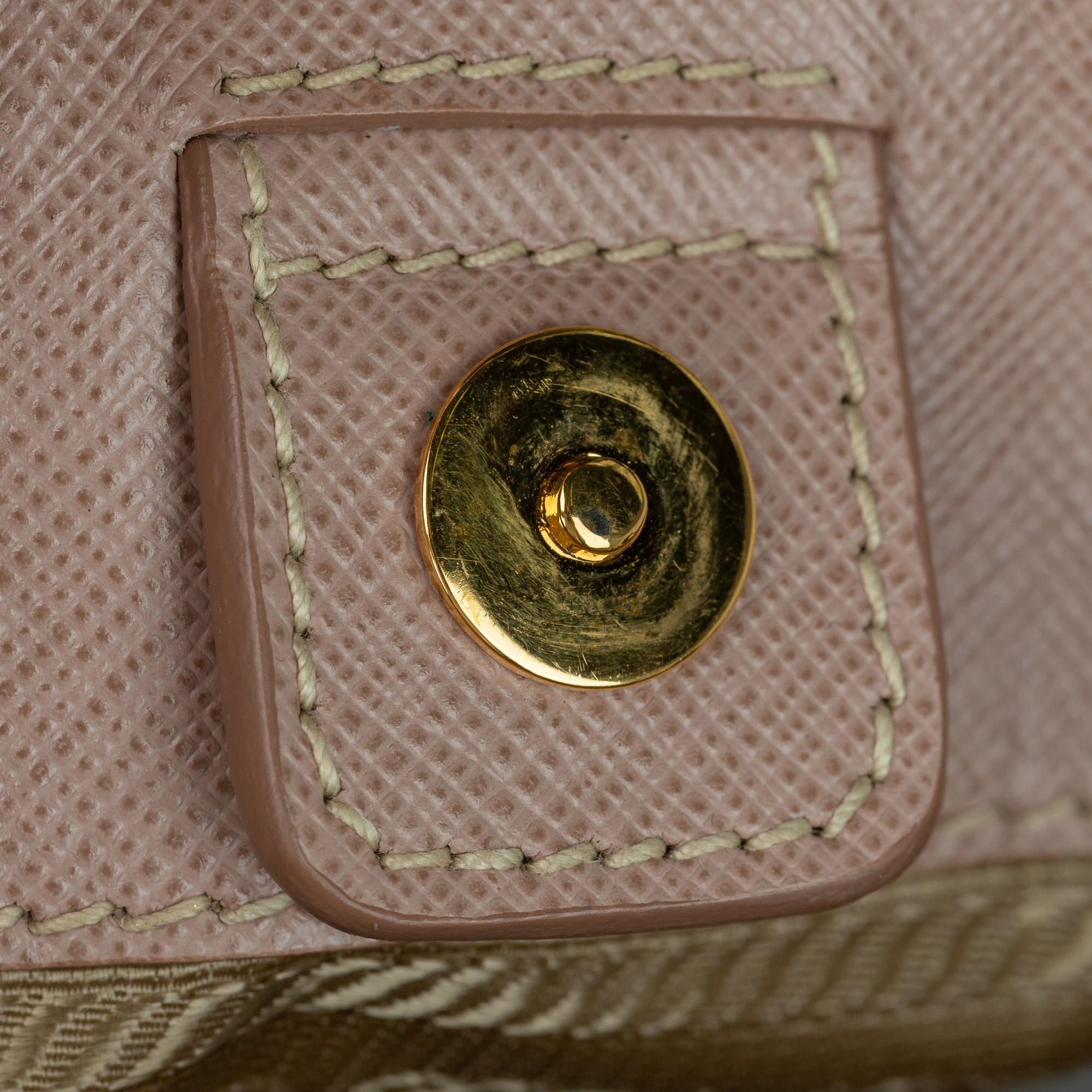 Prada Saffiano Galleria Tote Bag (SHG-31382)
