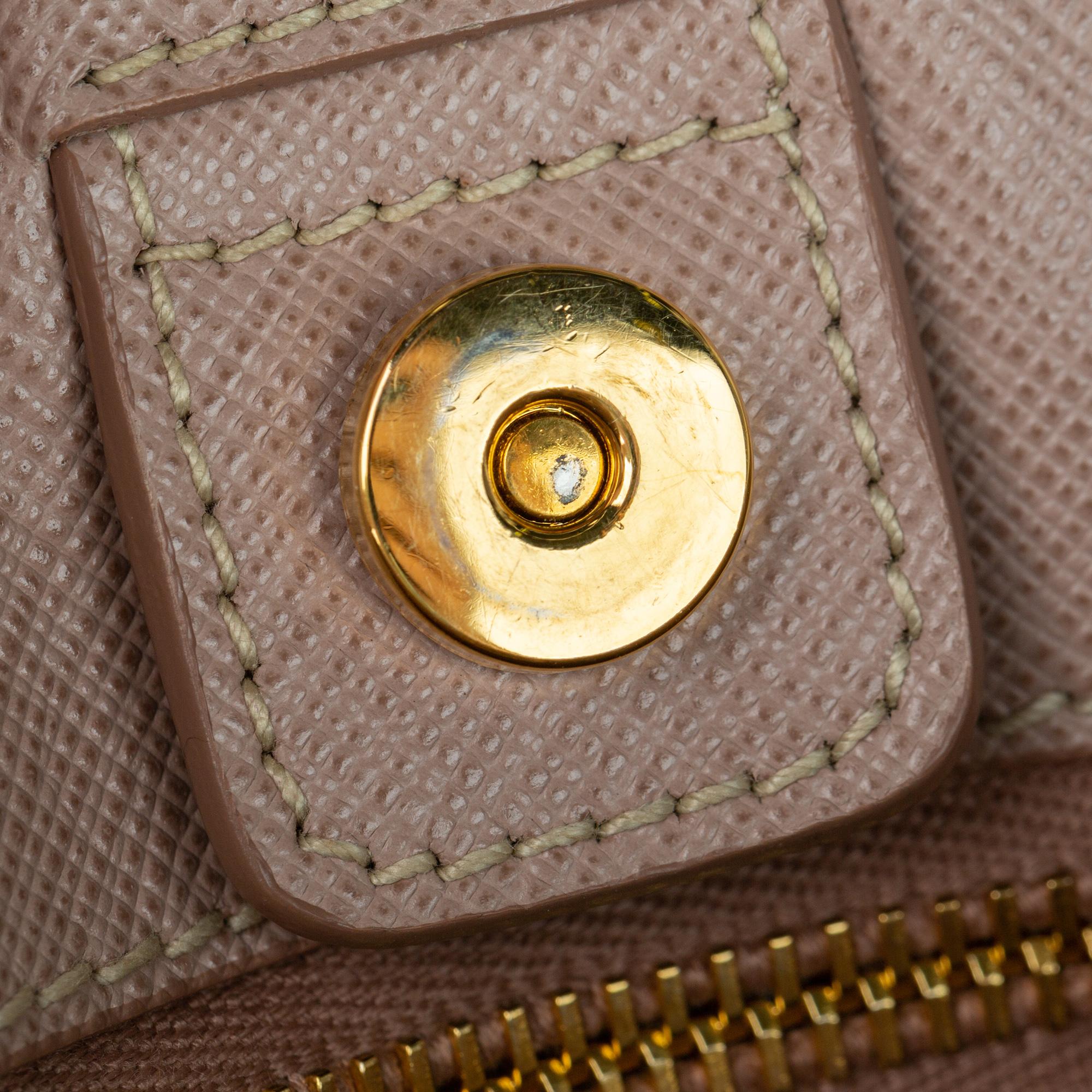 Prada Saffiano Galleria Tote Bag (SHG-31382)