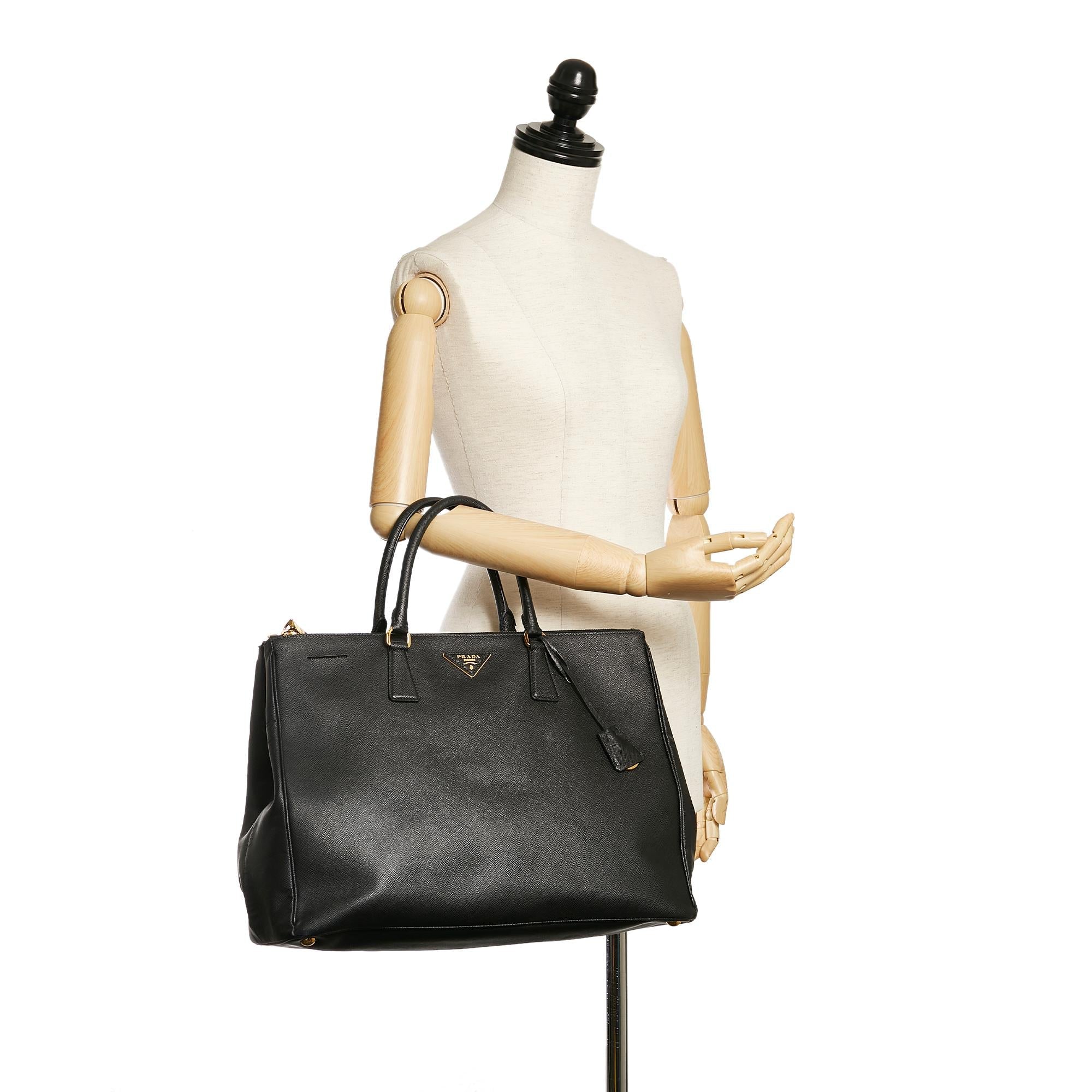 Prada Saffiano Lux Double Zip Galleria Tote Bag (SHG-29110)