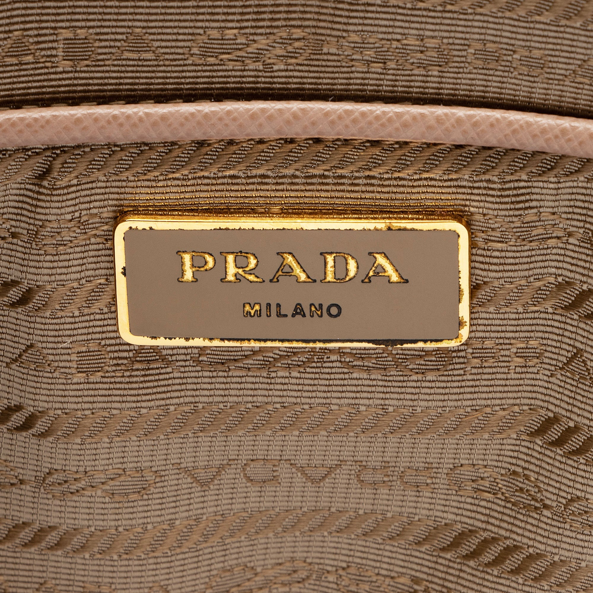 Prada Saffiano Lux Double Zip Large Tote (SHF-0mQq6u)