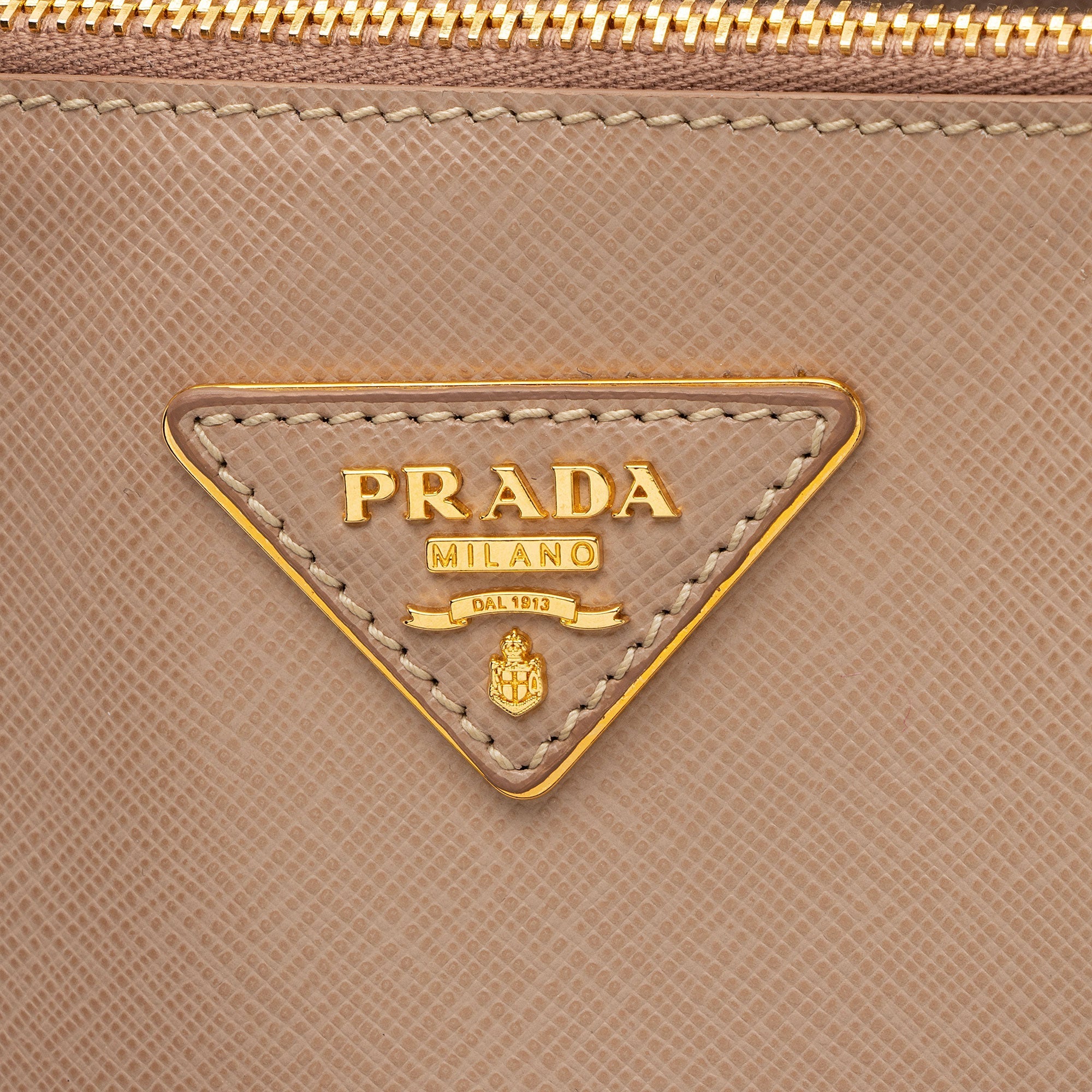 Prada Saffiano Lux Double Zip Large Tote (SHF-0mQq6u)