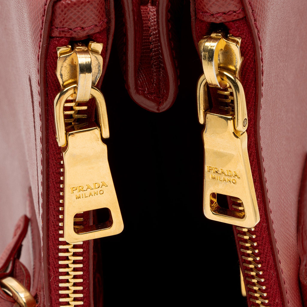 Prada Saffiano Lux Double Zip Medium Tote (SHF-nSgtps)