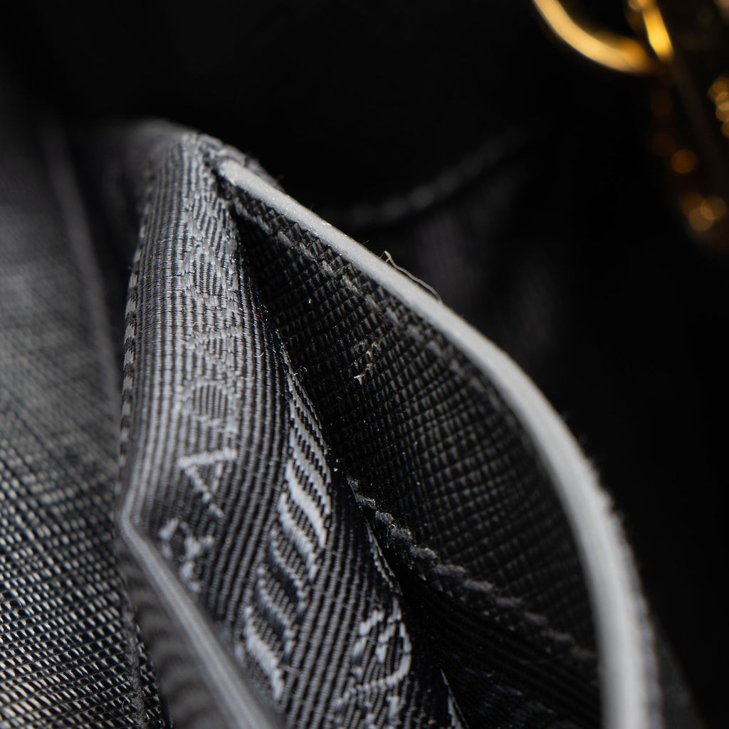 Prada Saffiano Lux Double Zip Medium Tote (SHF-bT2iXS)