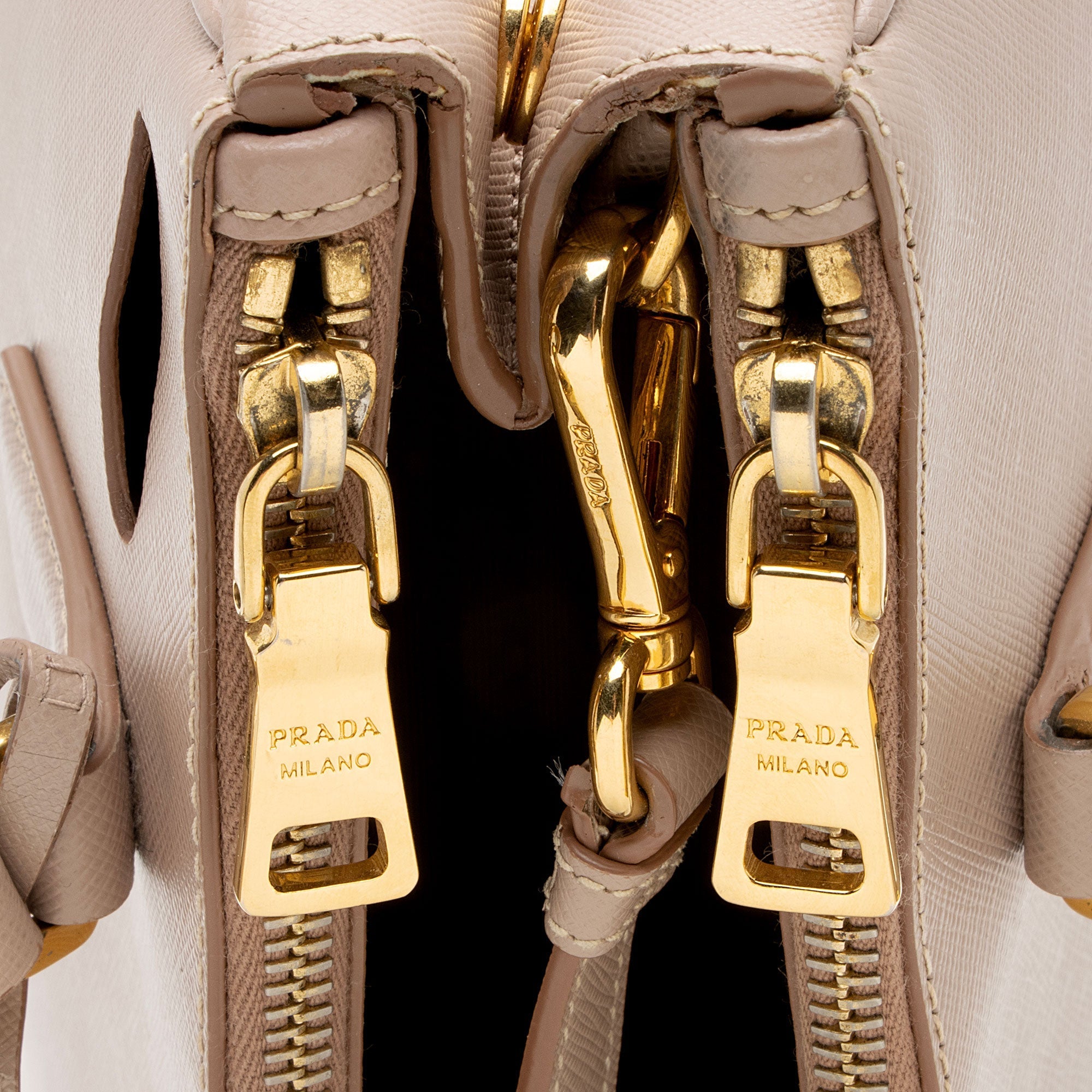 Prada Saffiano Lux Double Zip Small Tote (SHF-dNInWm)