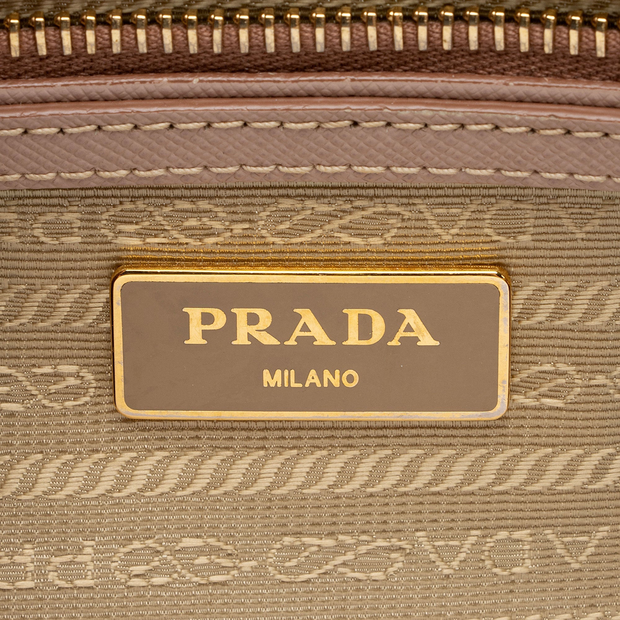 Prada Saffiano Lux Double Zip Small Tote (SHF-dNInWm)