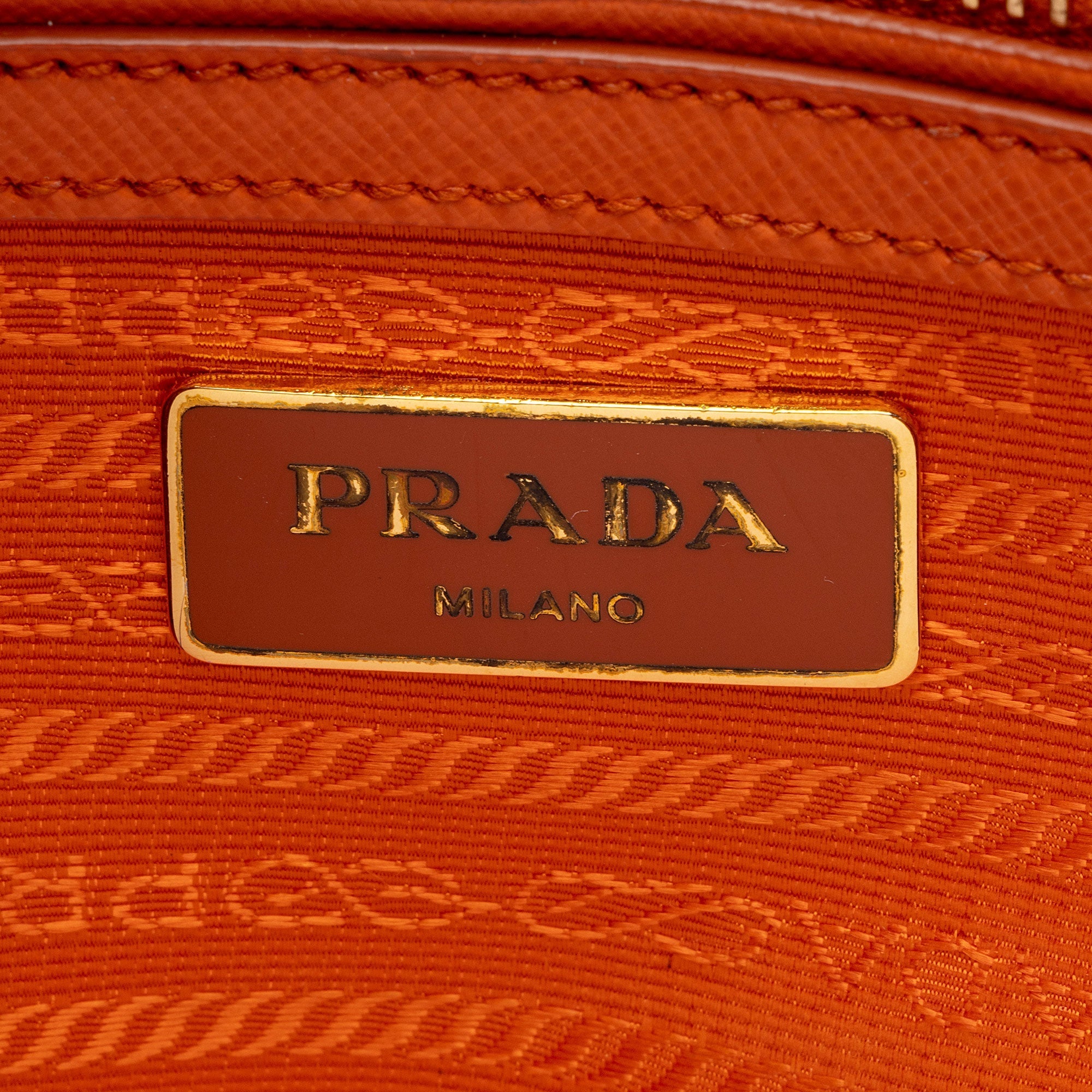 Prada Saffiano Lux Double Zip Small Tote (SHF-NOVFrz)